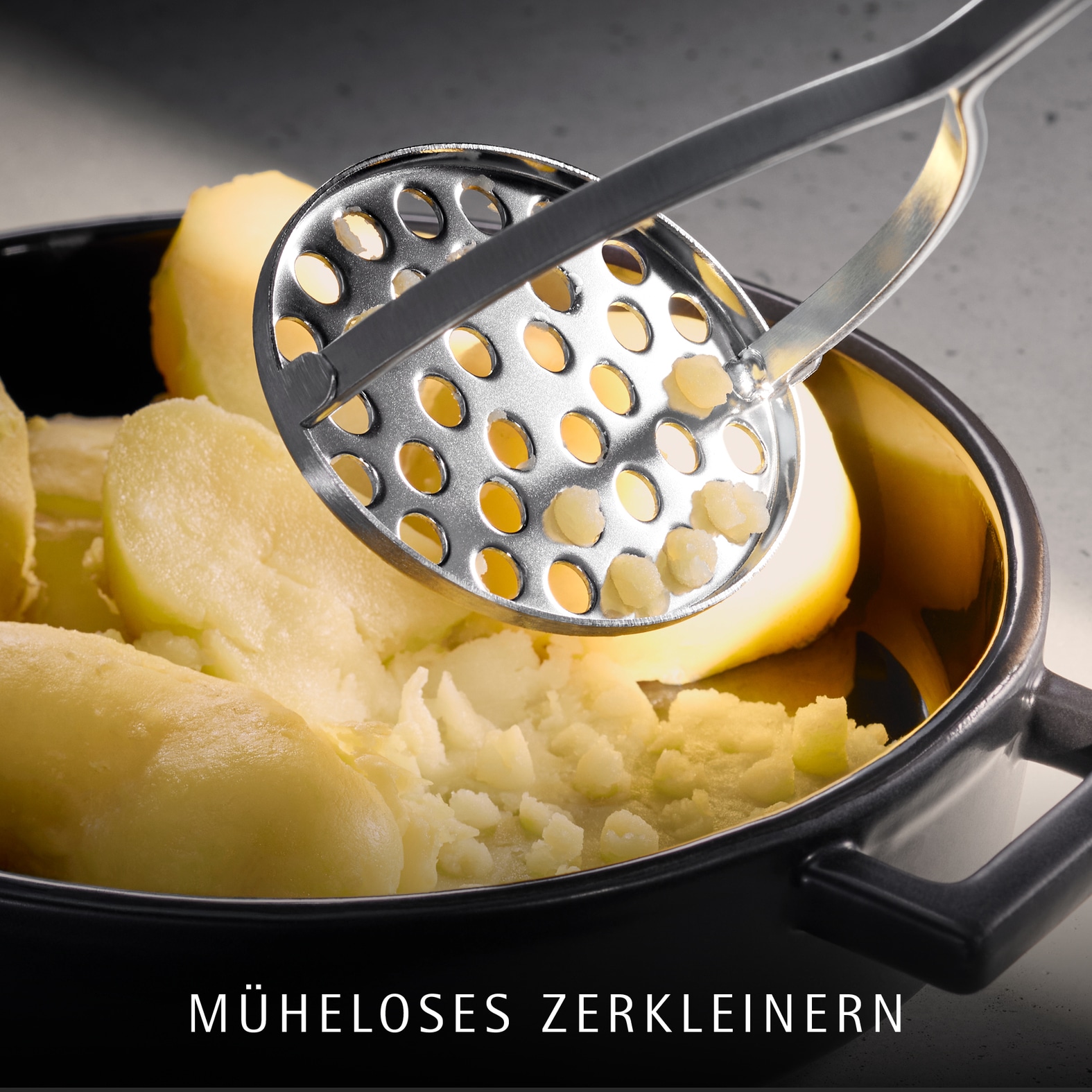 WMF Kartoffelstampfer »Profi Plus« 28,5 cm, für gekochte Kartoffeln