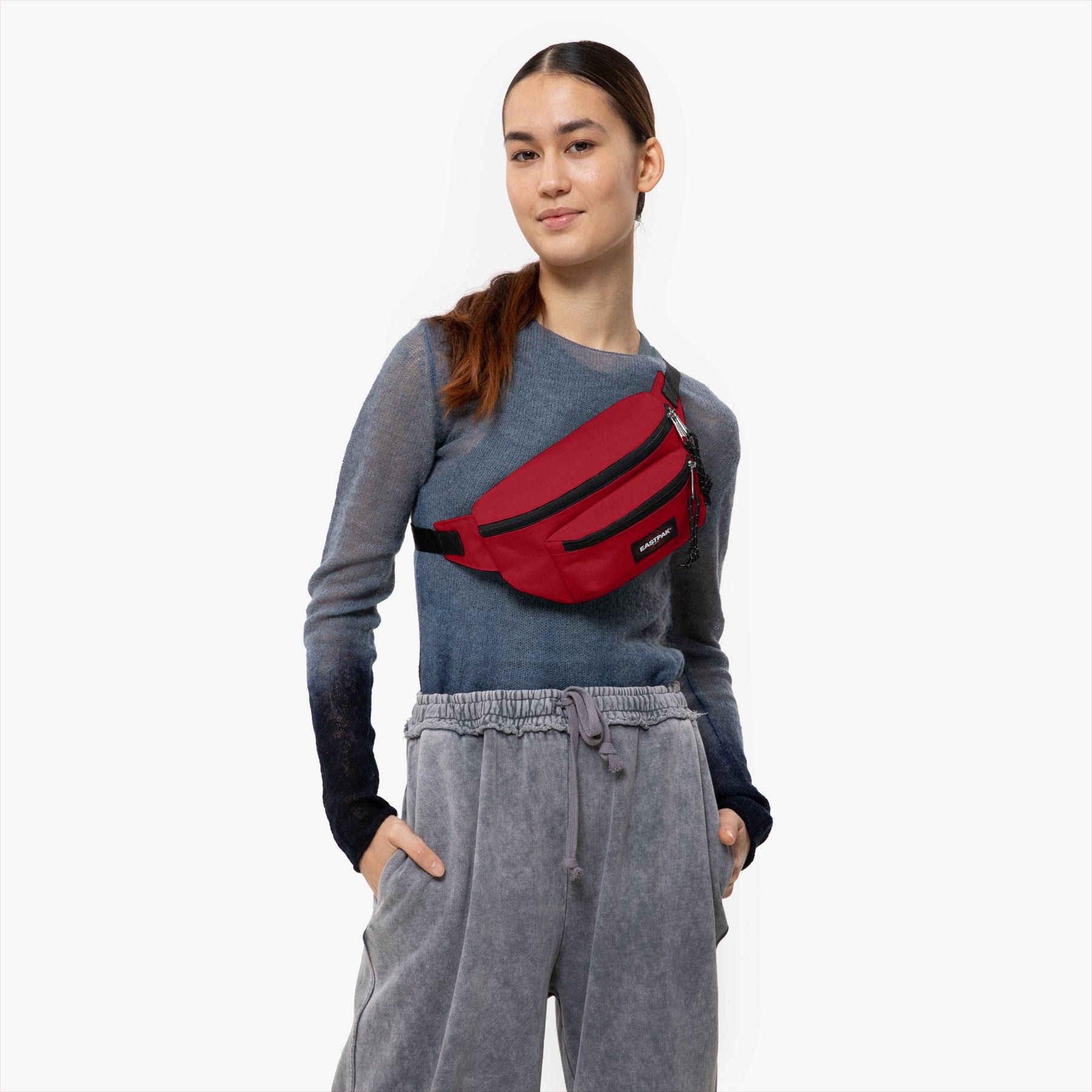 Eastpak Bauchtasche »DOGGY BAG« Gürteltasche, Minibag mit Logo-Aufnäher