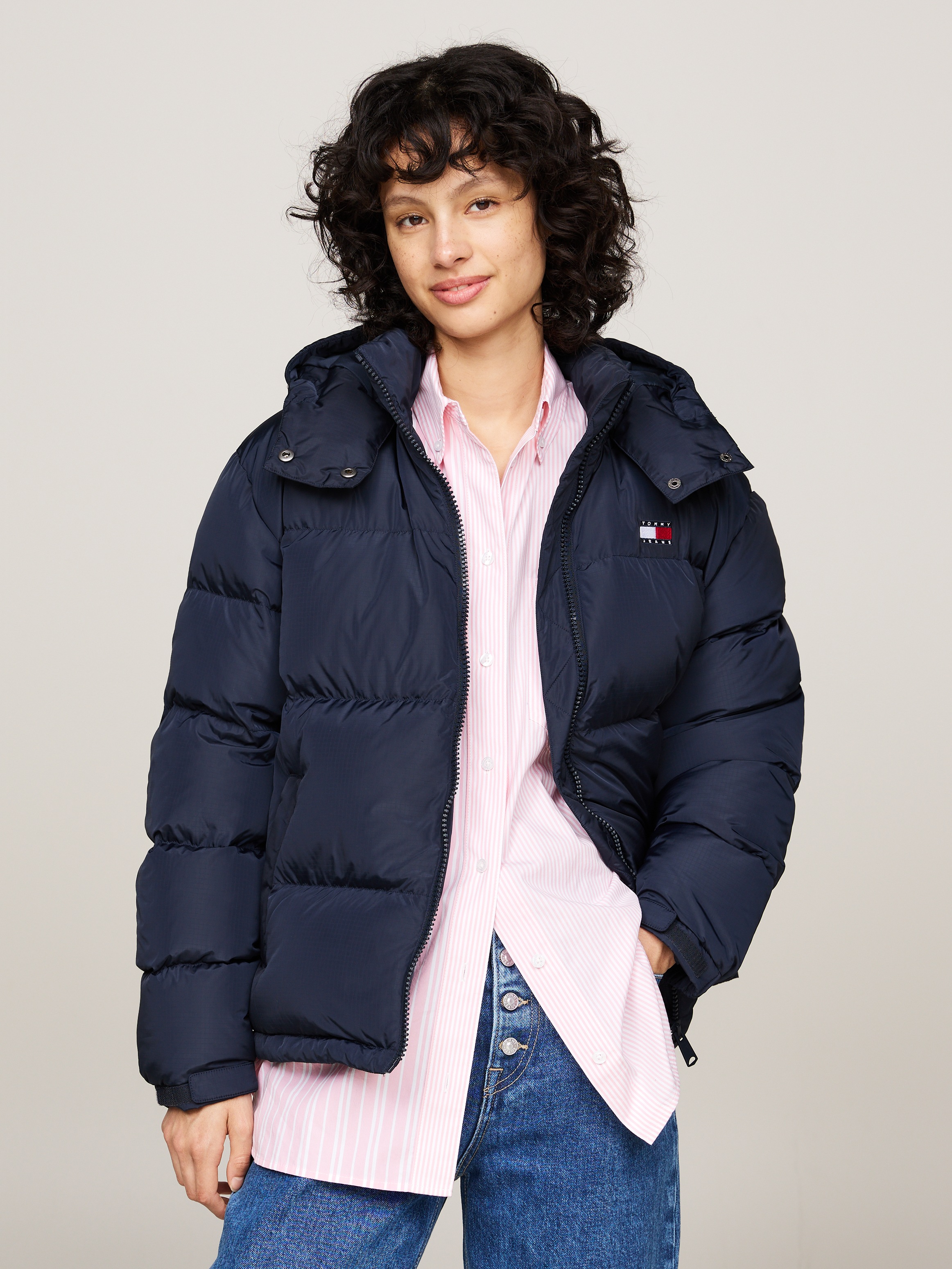 Tommy Jeans Steppjacke "TJW ALASKA PUFFER EXT" mitKapuze mit Logostickereie günstig online kaufen