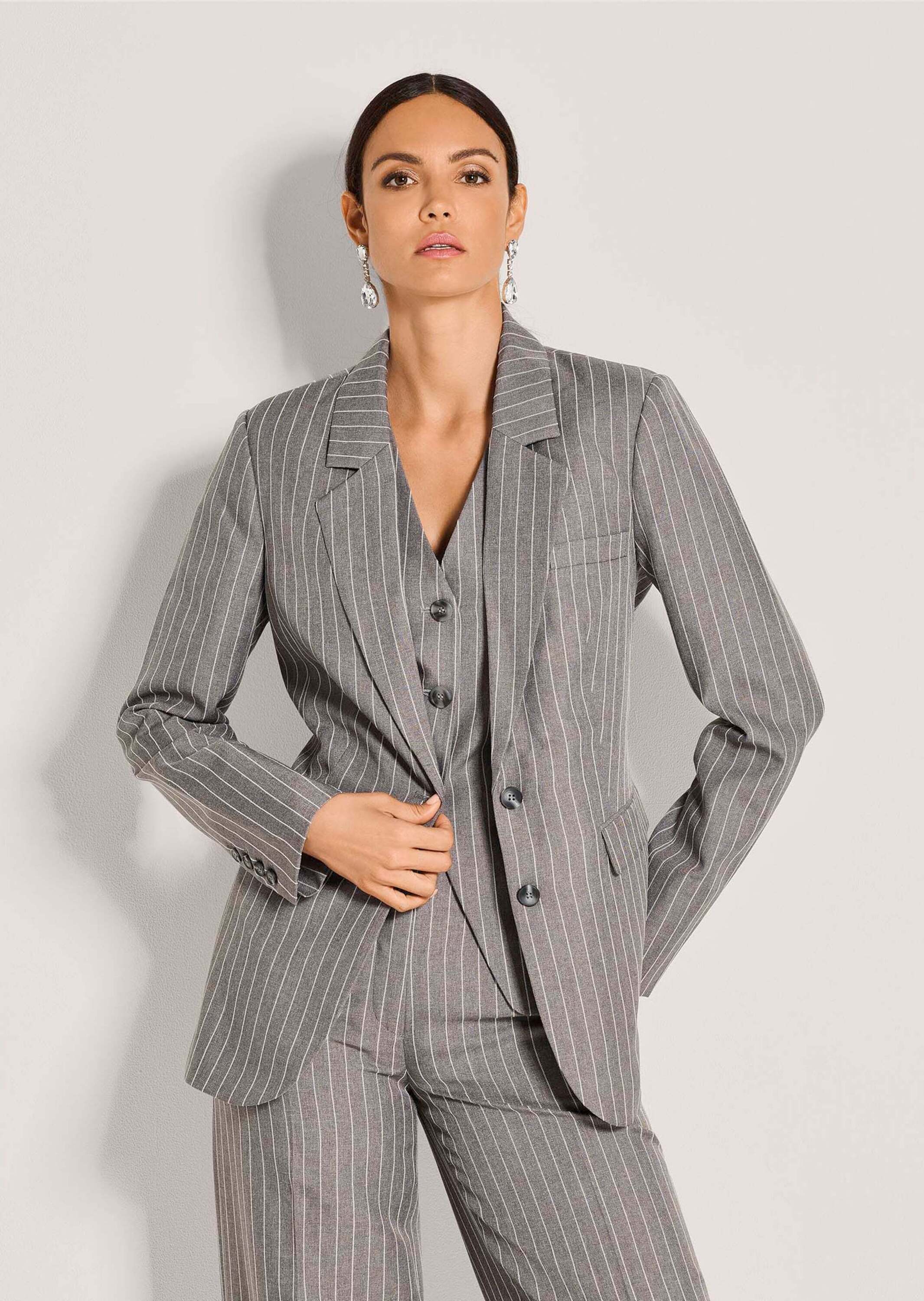 Thumbnail - MADELEINE Jackenblazer "Blazer Longblazer mit Nadelstreifen"