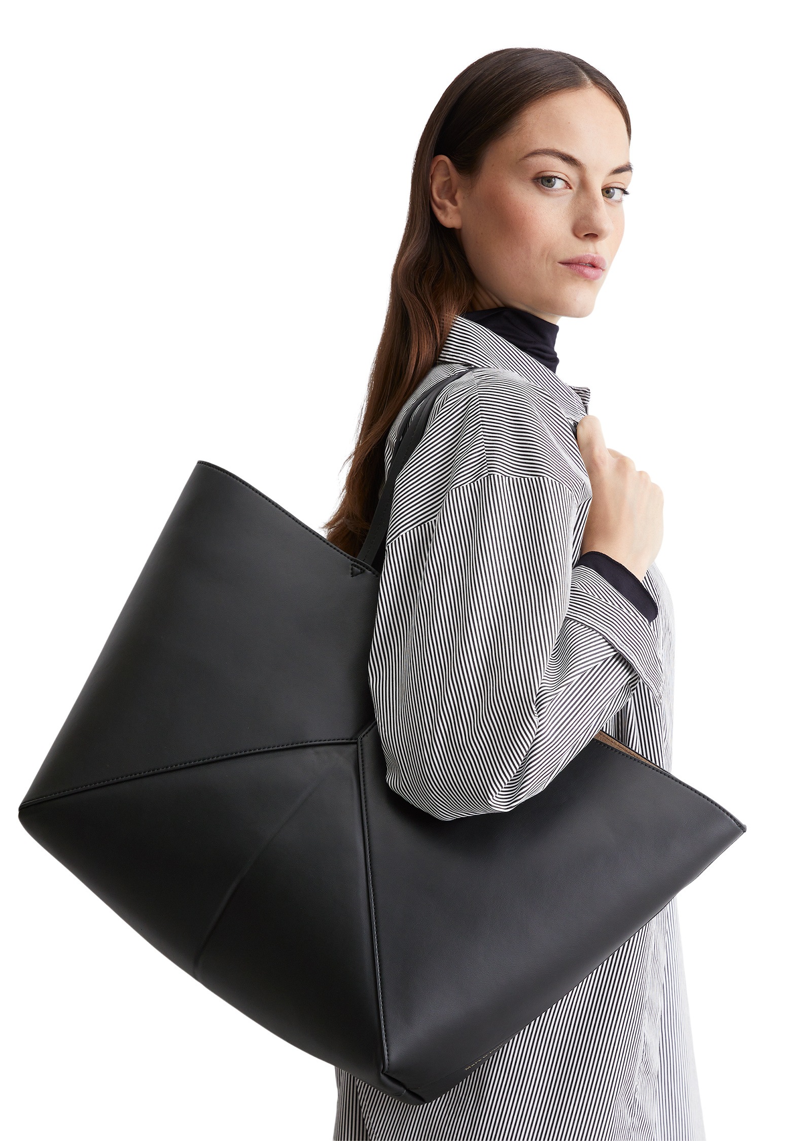 Marc O'Polo Shopper »aus einer Lederalternative aus recyceltem Polyester«