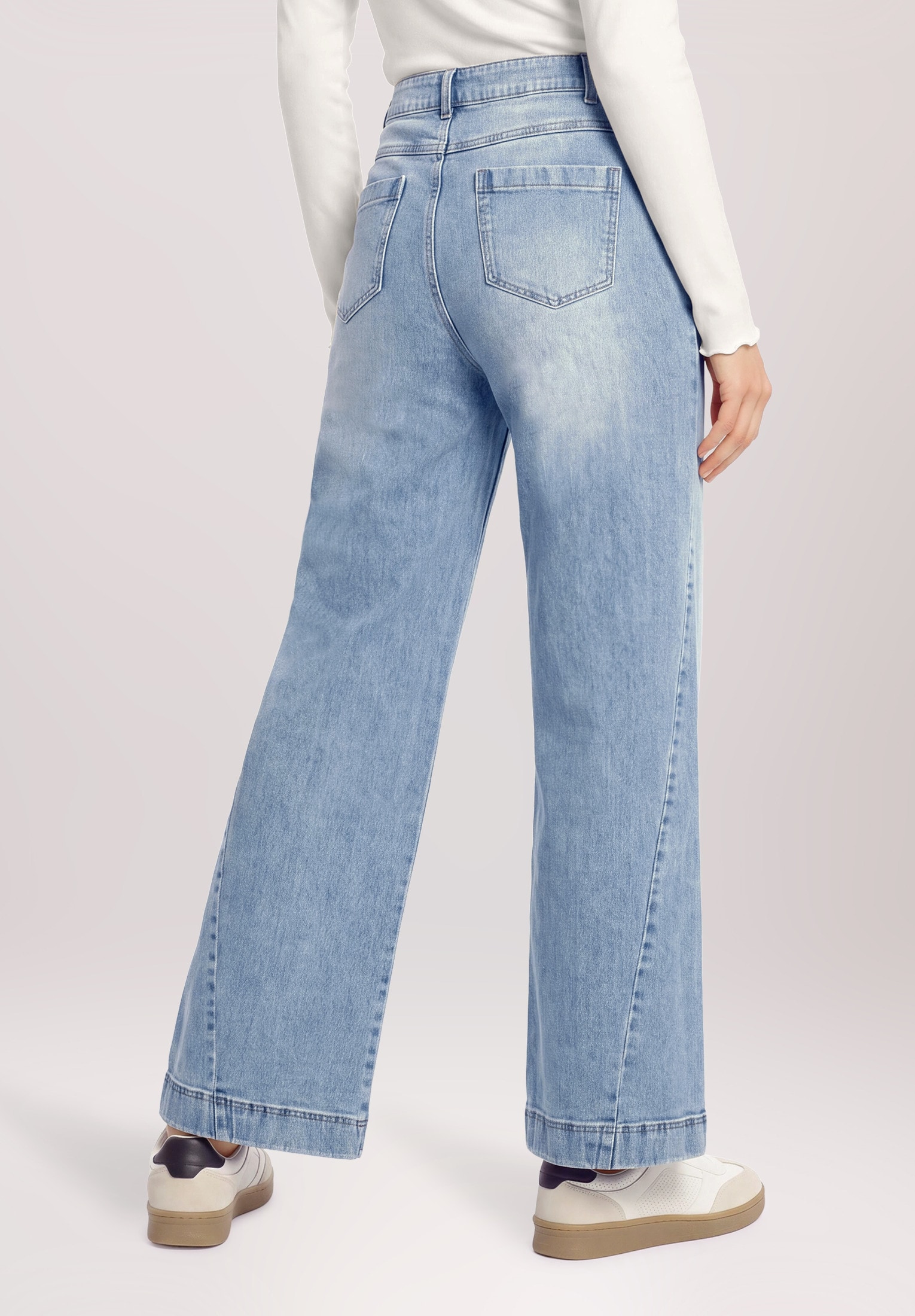 Cartoon Stretch-Jeans »Damen im Used-Look«