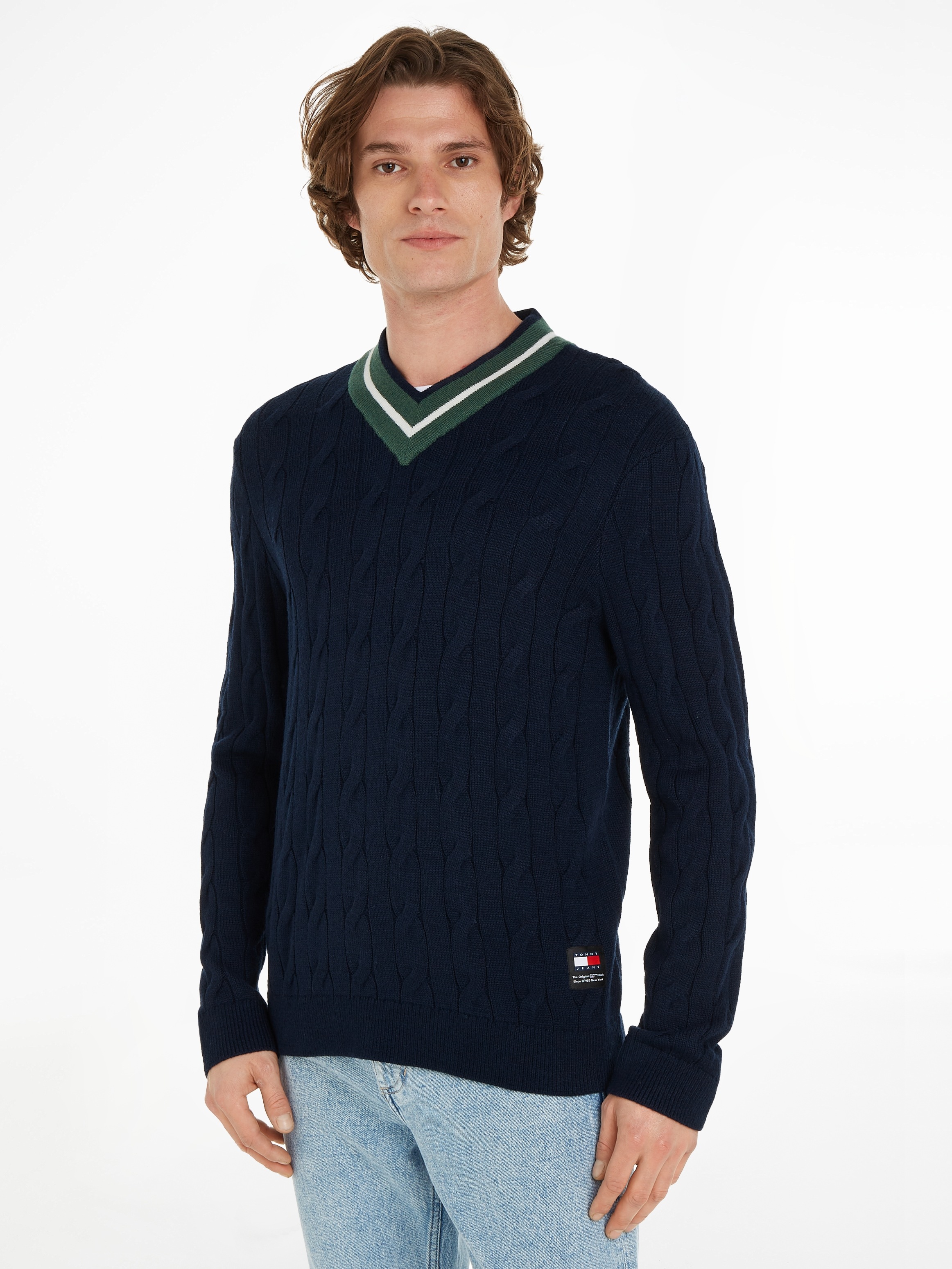 Tommy Jeans Strickpullover "TJM REG V-NECK CABLE SWEATER", mit zartem Zopfm günstig online kaufen