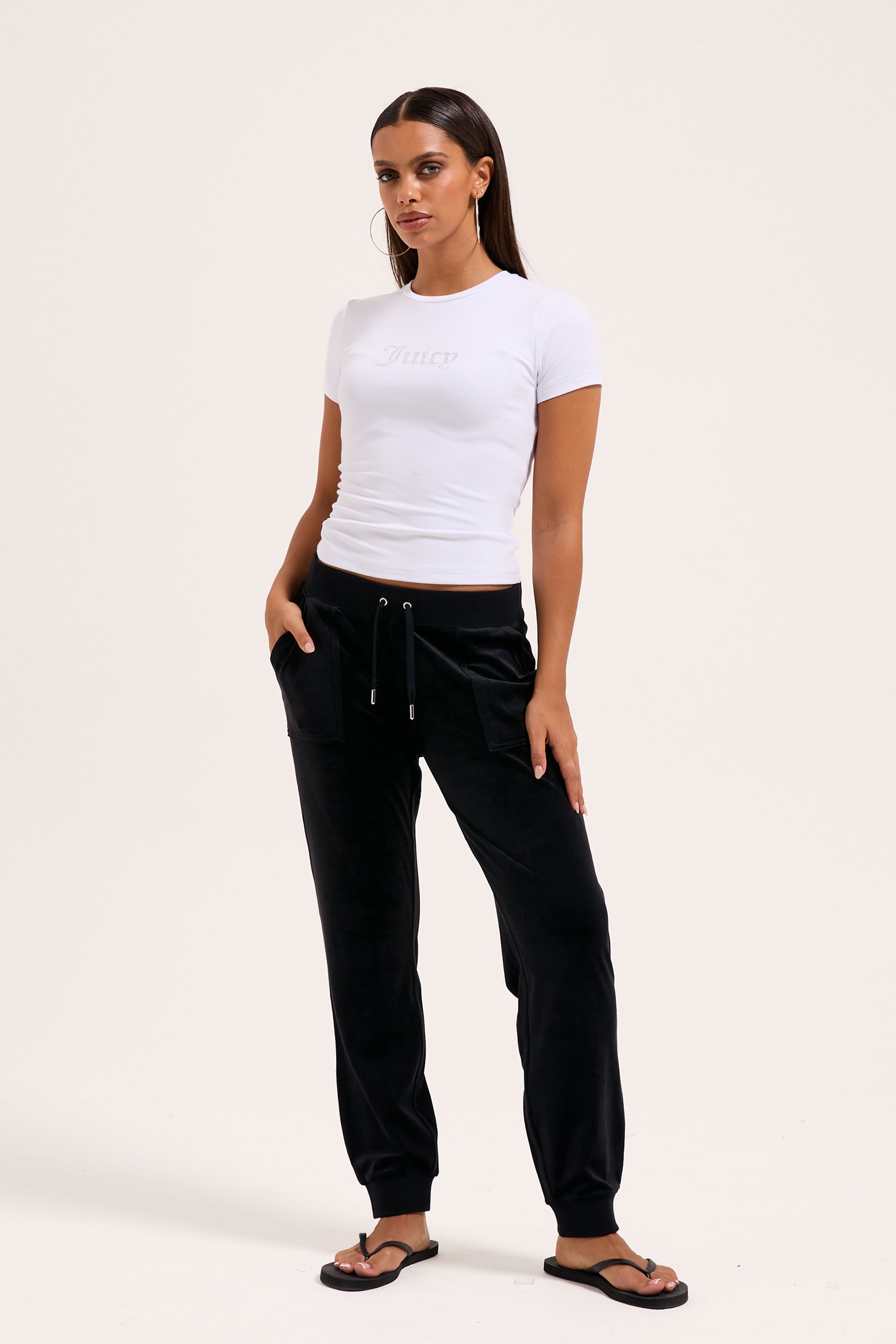 Juicy Couture Sweathose »WILLOW VELOUR CUFFED JOGGER WITH JC EMBROIDERY Damen«  Trainingshose Damen, Sweathose, Velour, Jogginghose mit Glitzer, Sale