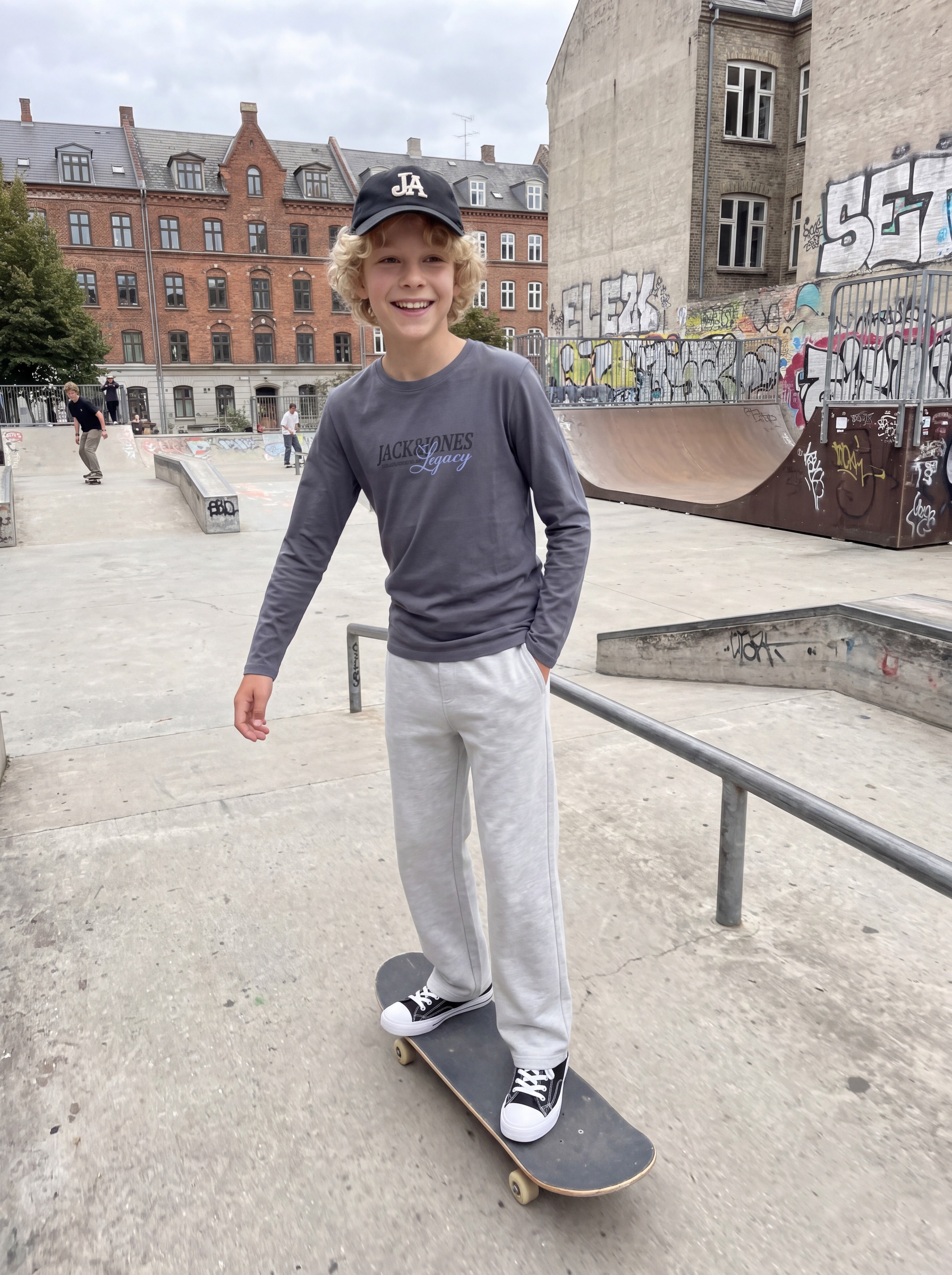 Jack & Jones Junior Langarmshirt »JJJADE TEE LS CREW NECK BF JNR« Baumwolle, locker geschnitten