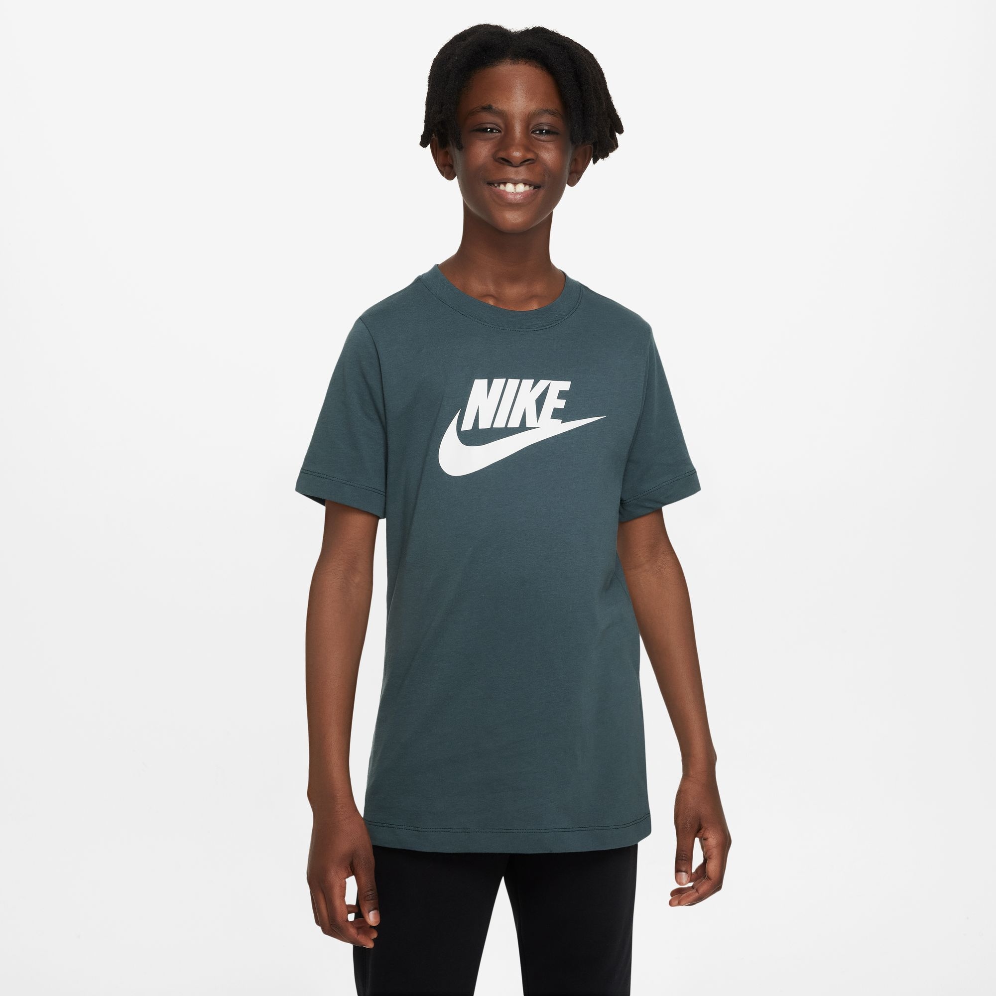 Nike Sportswear T-Shirt »BIG KIDS\' COTTON T-SHIRT« bestellen | BAUR