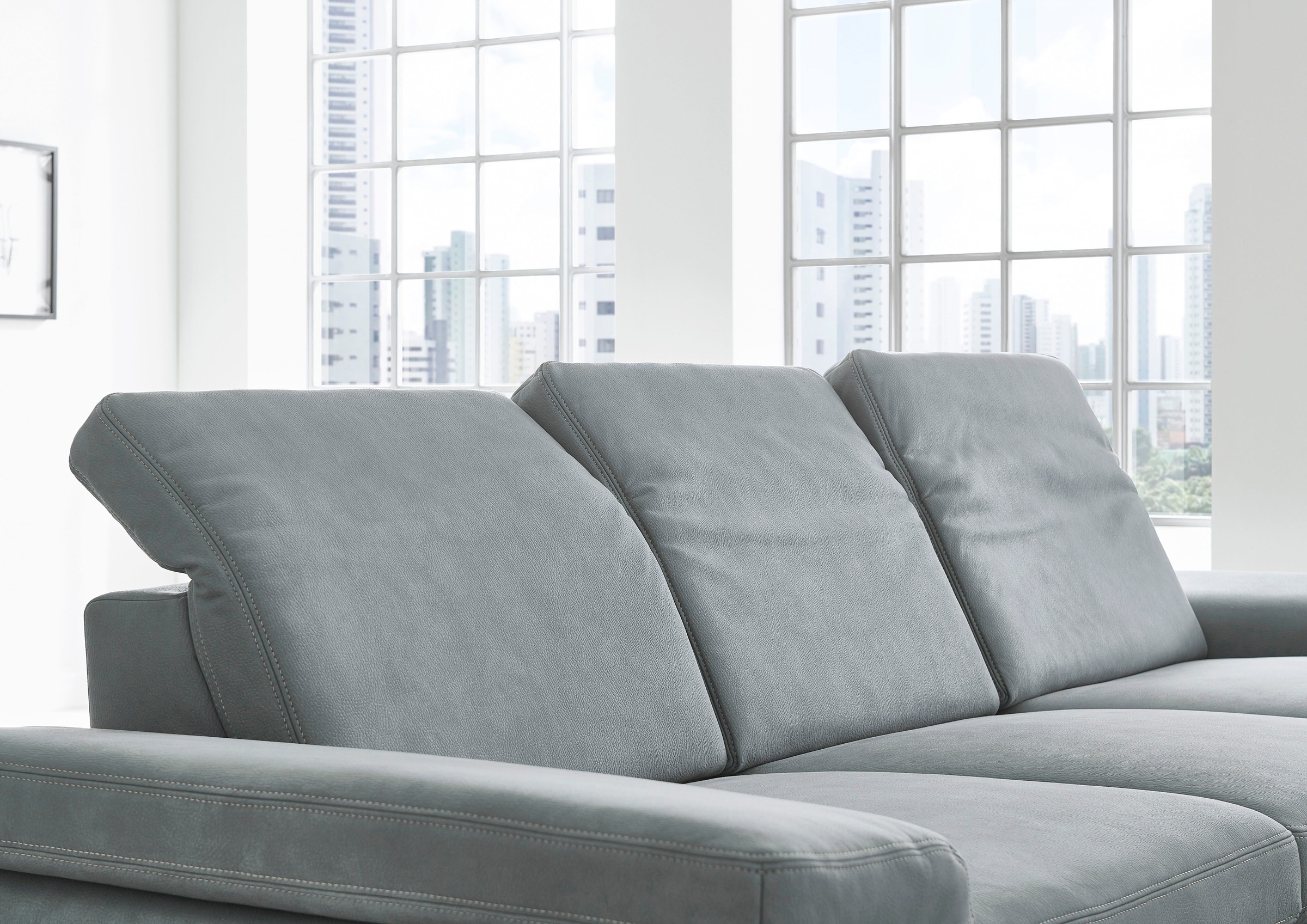 Die PlanBar Ecksofa »MP-IN17041 L-Form«, mit Sitztiefenverstellung, optional Kopfteilverstellung & Bettfunktion