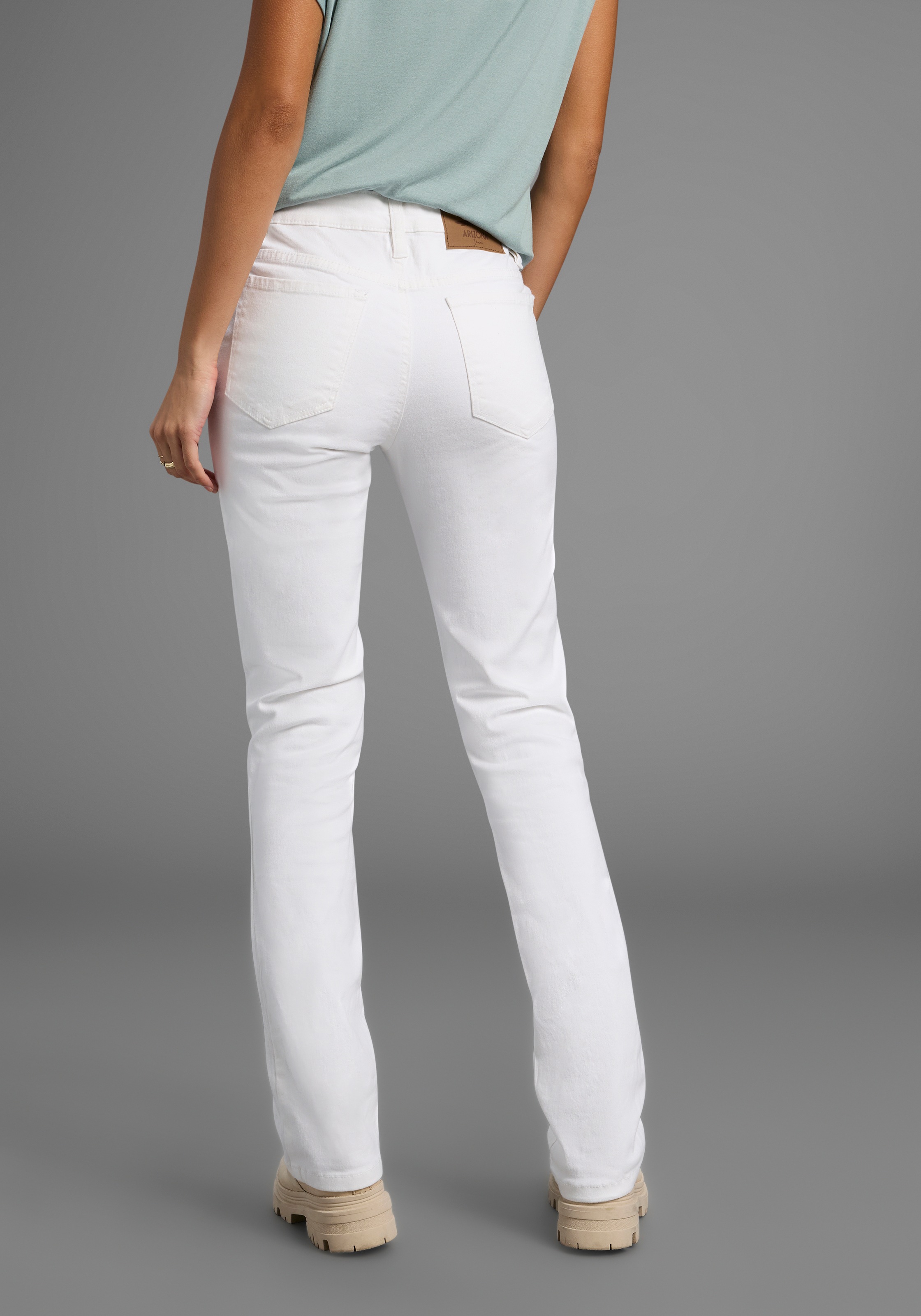 Arizona Bootcut-Jeans "Baby-Boot" Bootcut-Stil, figurbetonte Passform, mit günstig online kaufen