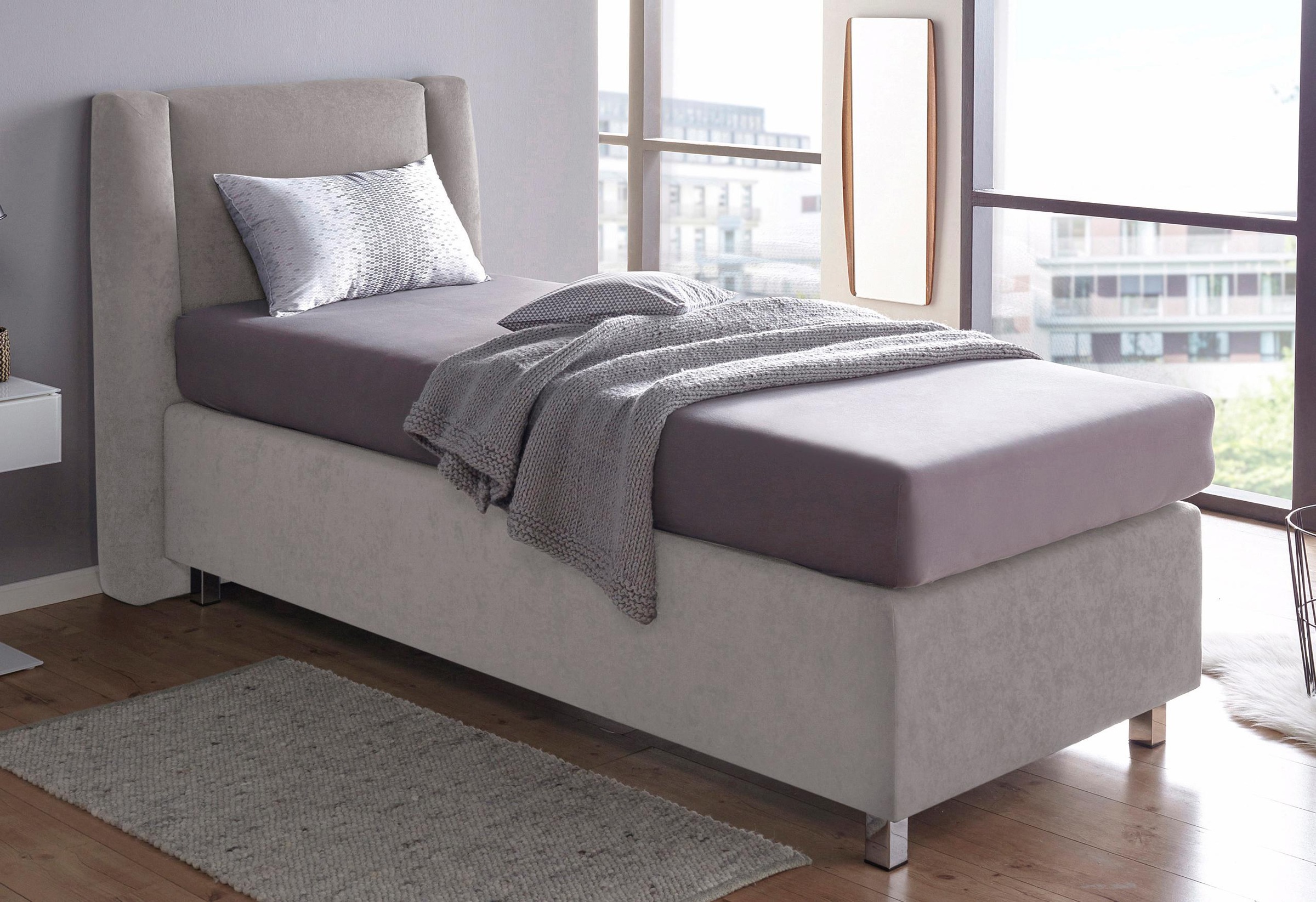 Boxspringbett, grau (mikrovelours hellgrau), Liegefläche B/L: 90cm x 200cm, H3, 5-Zonen-Tonnentaschen-Federkernmatratze, Kopfteil und seitliche Einfassung Unterbox: Mikrovelours (100% Polyester);Obermatratze und Spiegelfläche der Unterbox: 100% Polyester;