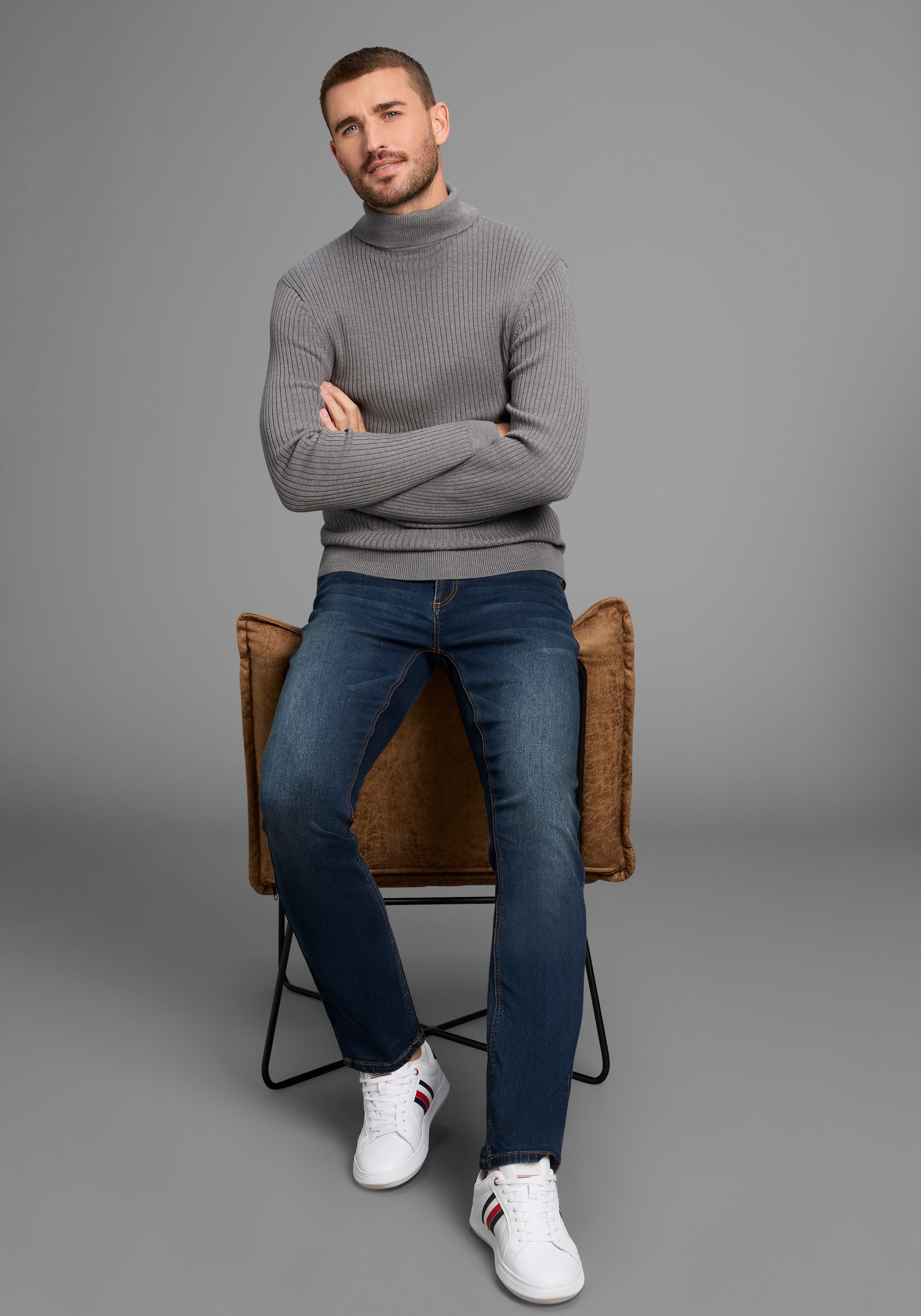 Bruno Banani Rollkragenpullover, in Rippenqualität