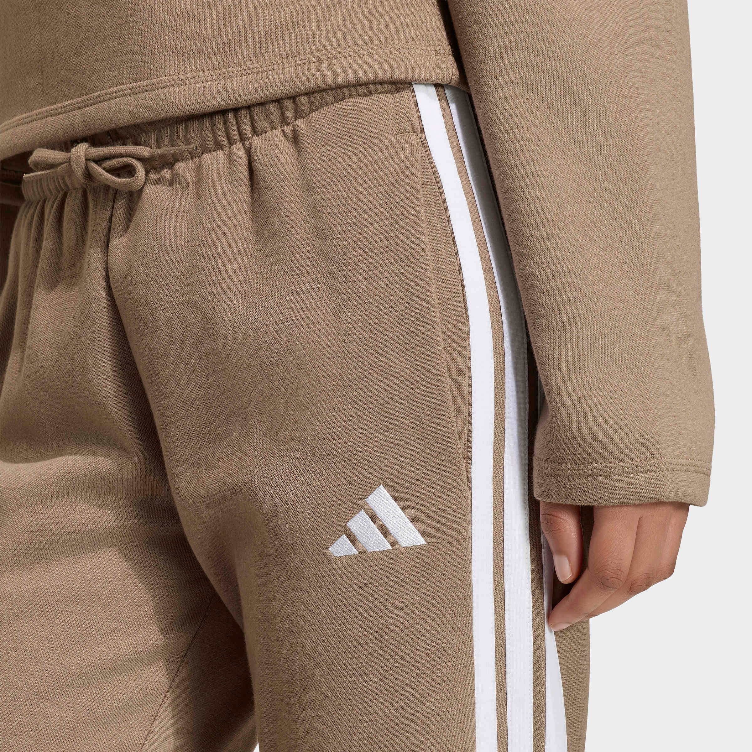 adidas Sportswear Sporthose »W 3S FL SL PT«  schmal geschnitten, für vielseitige Aktivitäten, aus Baumwollmix