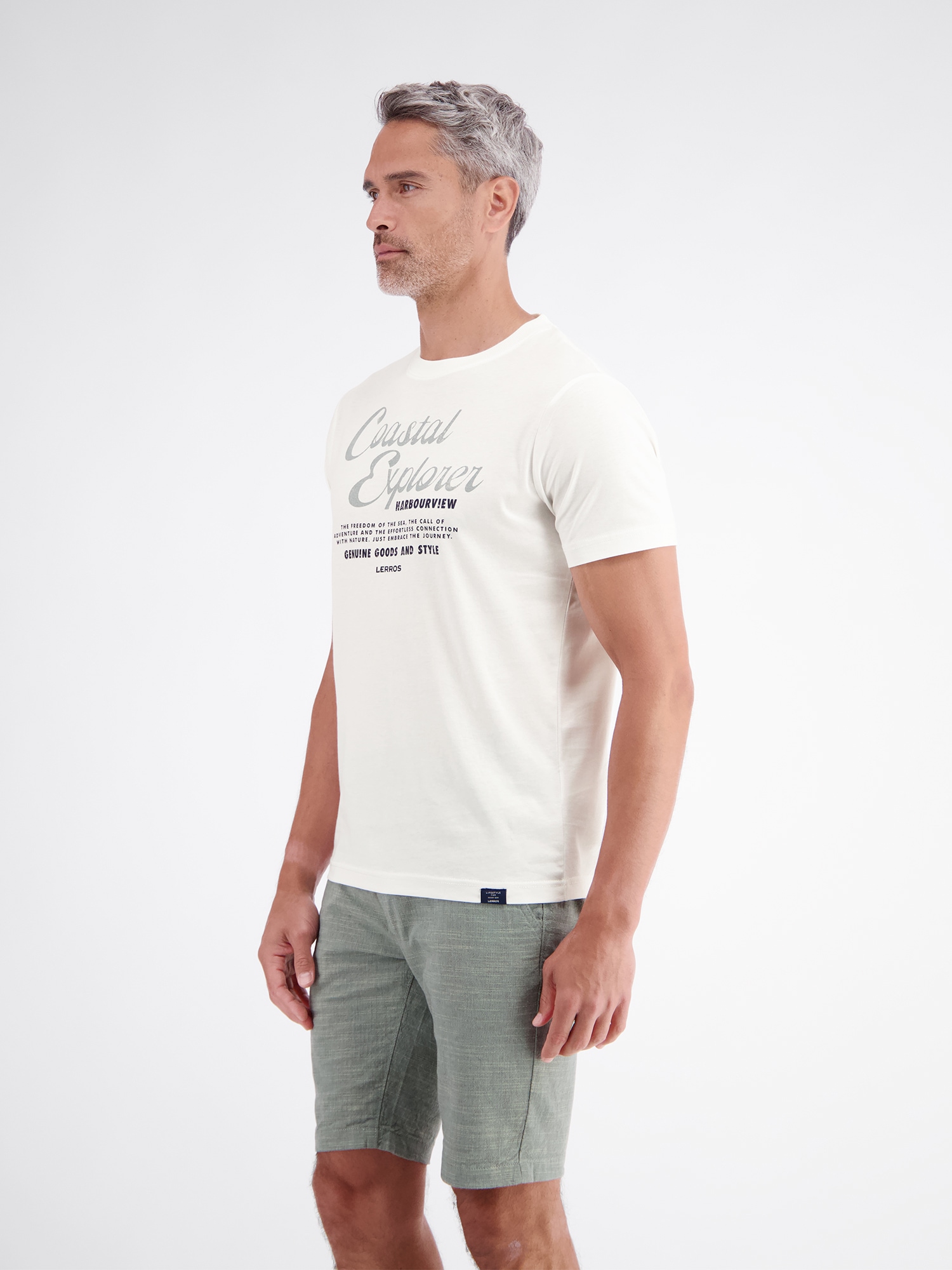 LERROS T-Shirt »T-Shirt aus 100 % Baumwolle mit Brustprint«