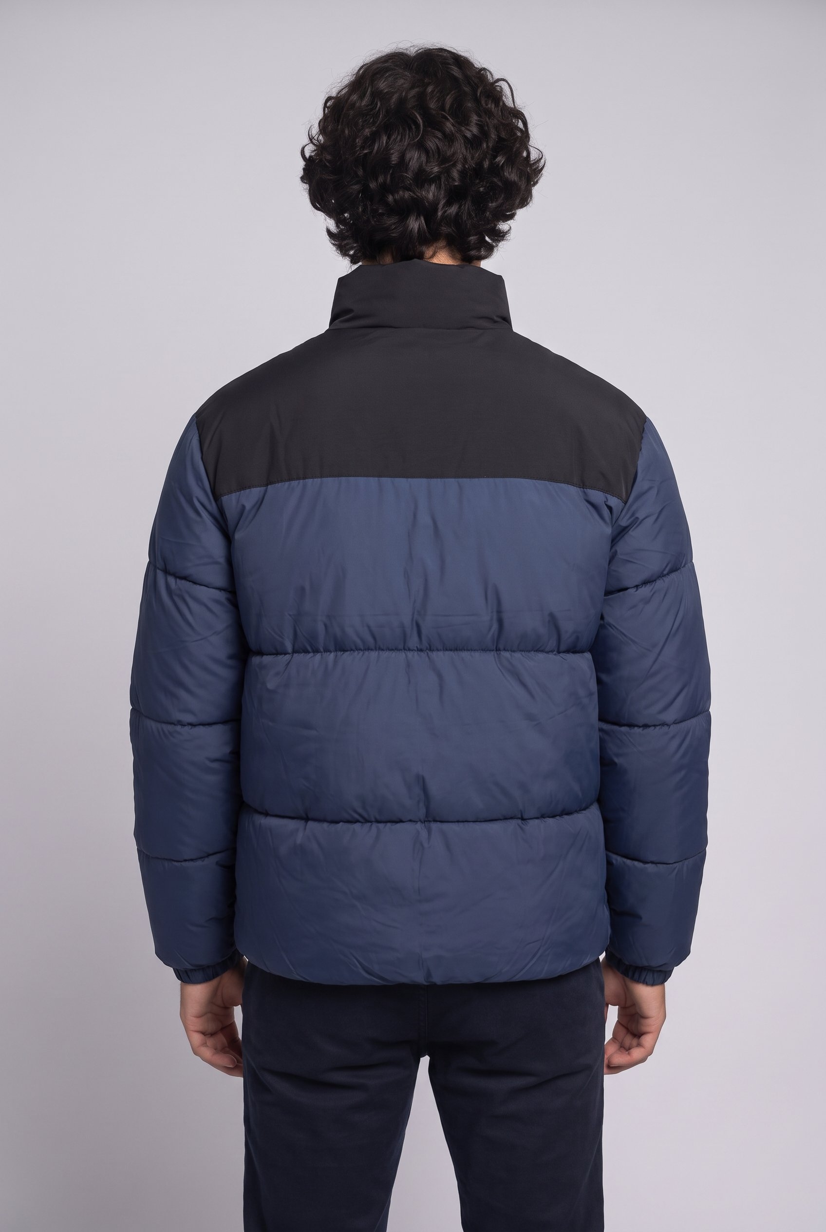 Jack & Jones Steppjacke »JJRAZE COLLAR STAND PUFFER« Kunstfaser, regular fit