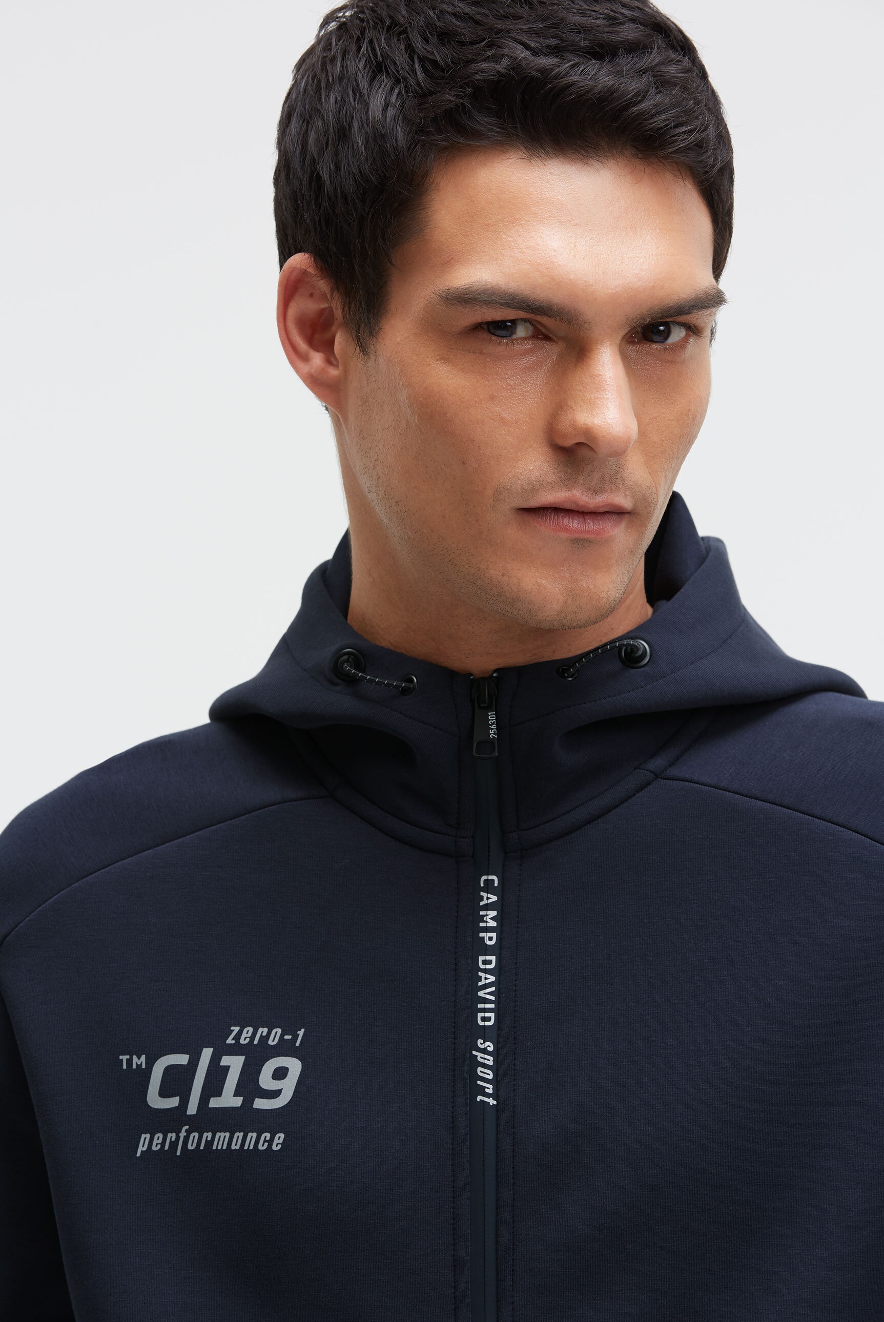CAMP DAVID Kapuzensweatjacke mit reflektierenden Details