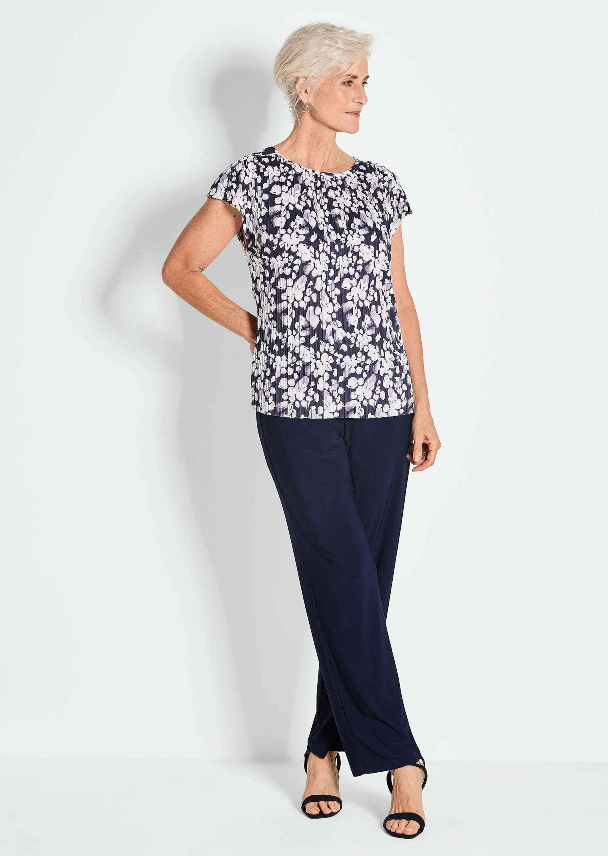 GOLDNER Kurzarmshirt »Kurzgröße Blaues Shirt ohne Arm aus Slinky«