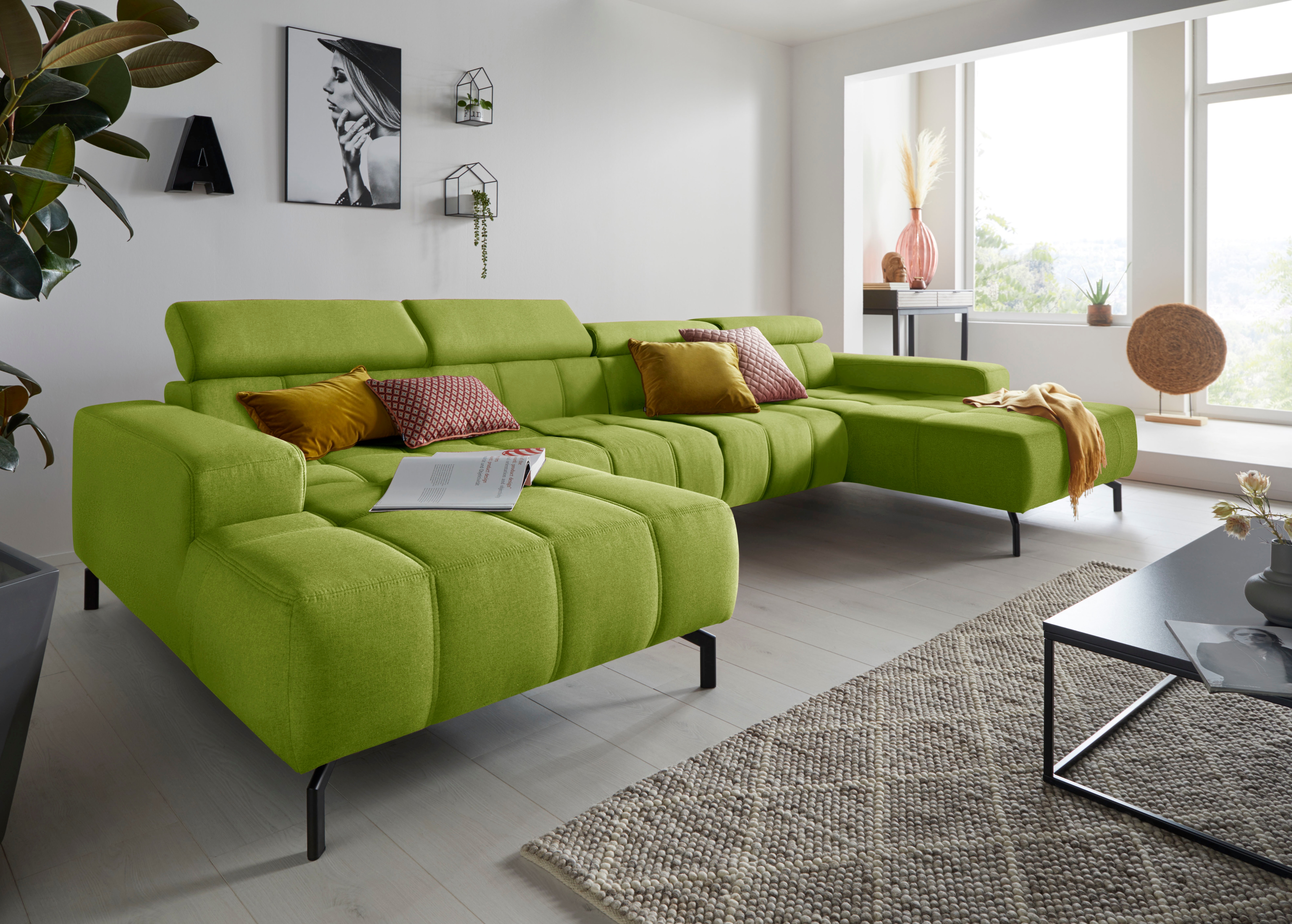 DOMO collection Wohnlandschaft "Cunelli tolle Sitznähte als Designelement, fester Sitzkomfort, U-Form" whlw. verstellbare Kopfteile, passend für gängige Saugroboter
