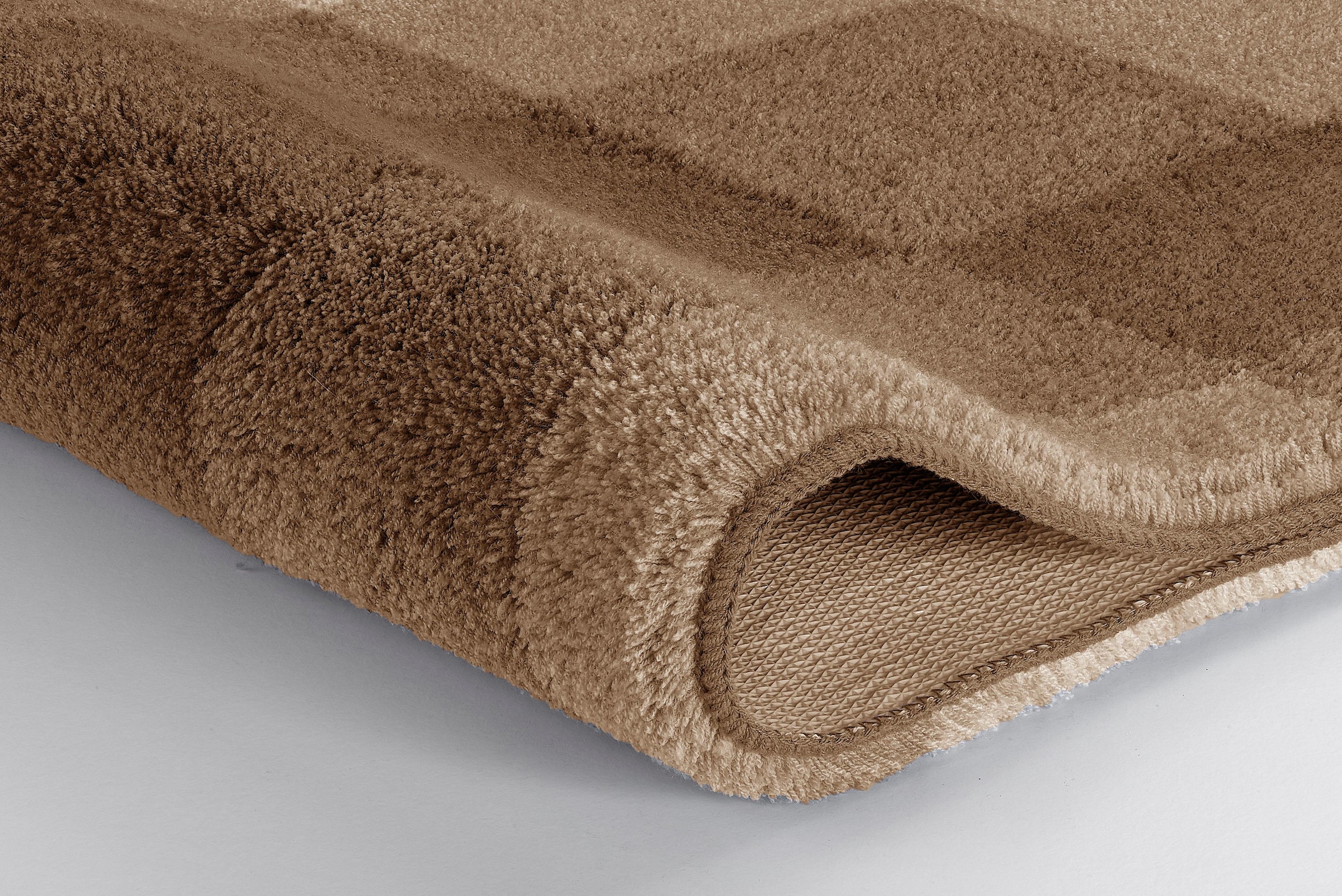 MEUSCH Badematte »Mix«, rutschhemmend beschichtet, fußbodenheizungsgeeignet-schnell trocknend, Badteppich, modernes geometrisches Design, Ton in Ton Farbabstufung