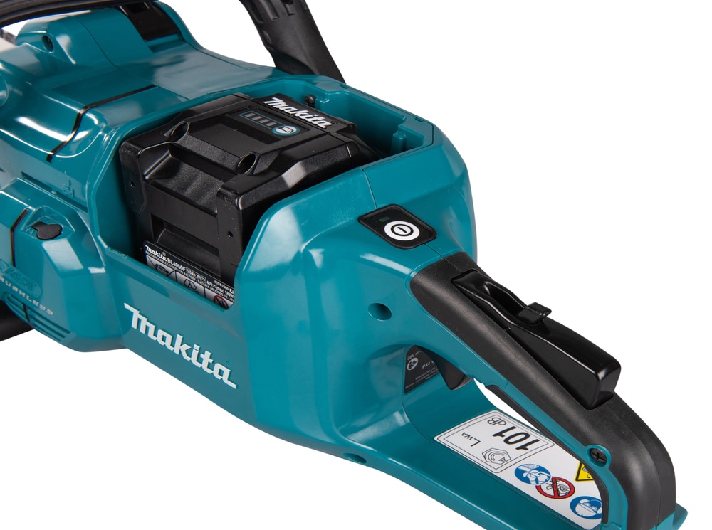 Makita Akku-Kettensäge »»UC022GZ« 40V max., 25,5 m/s, 35 cm, ohne Akku und Ladegerät« Leistungsstark wie eine Benzin-Kettensäge mit 35 cm³