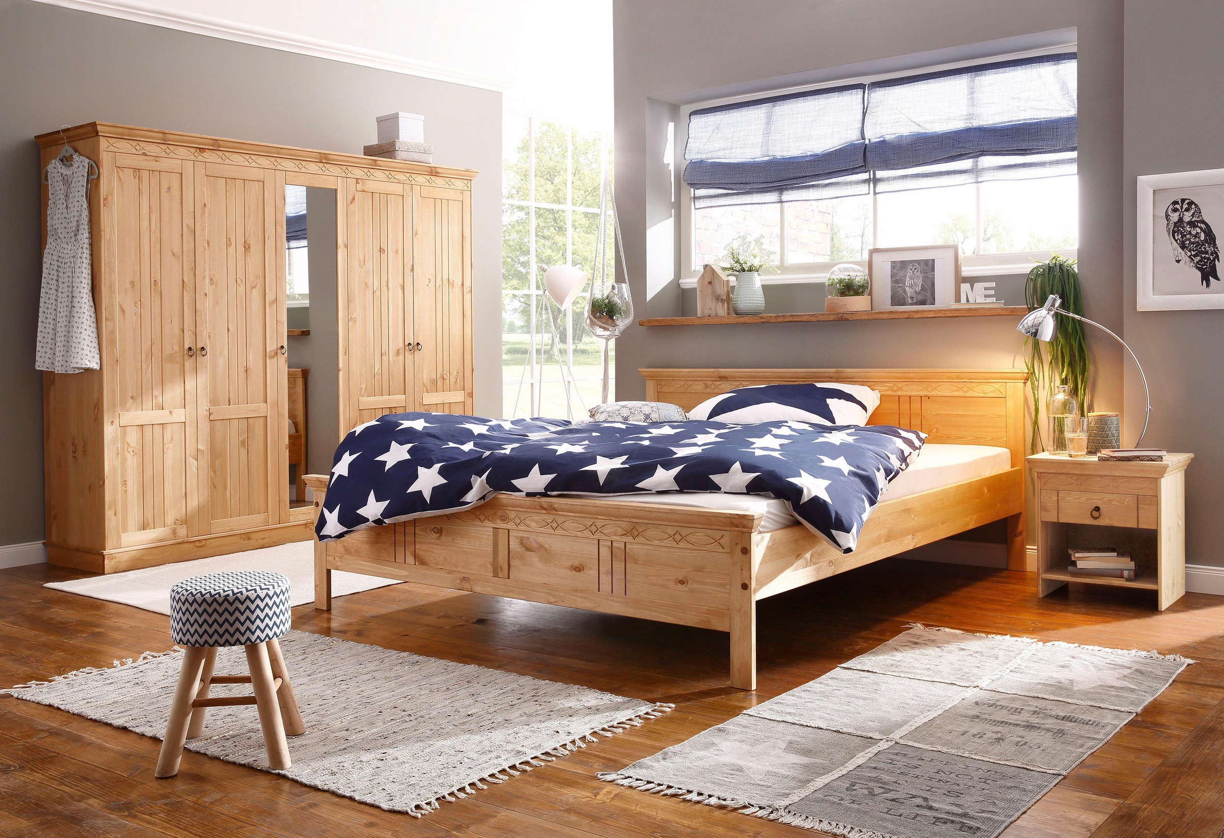 Home affaire Schlafzimmer-Set, (Set, 4 St.), bestehend aus 180er Bett, 5-trg Schrank und 2 Nachttischen