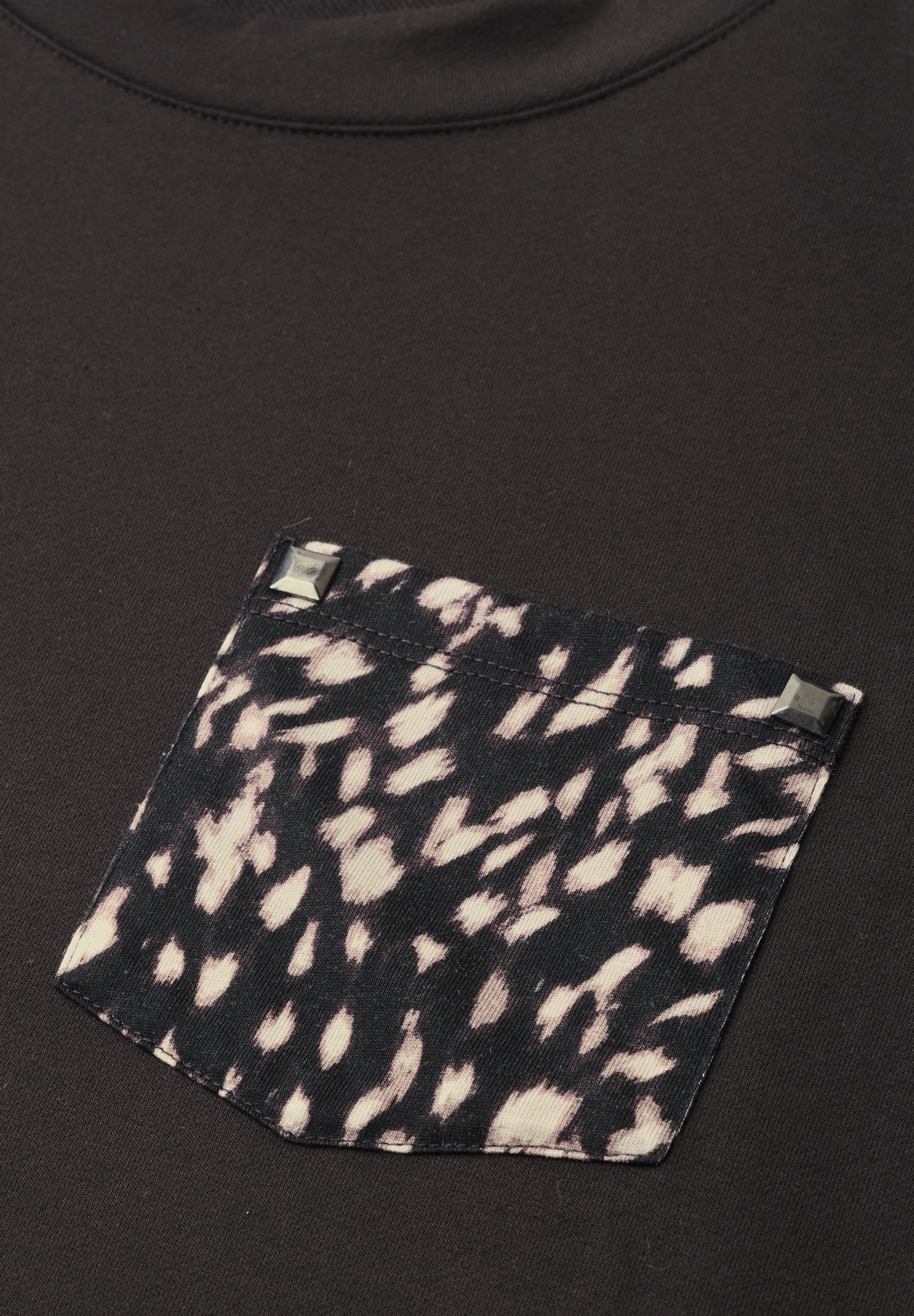 STREET ONE Sweatshirt , mit Rehprint-Details
