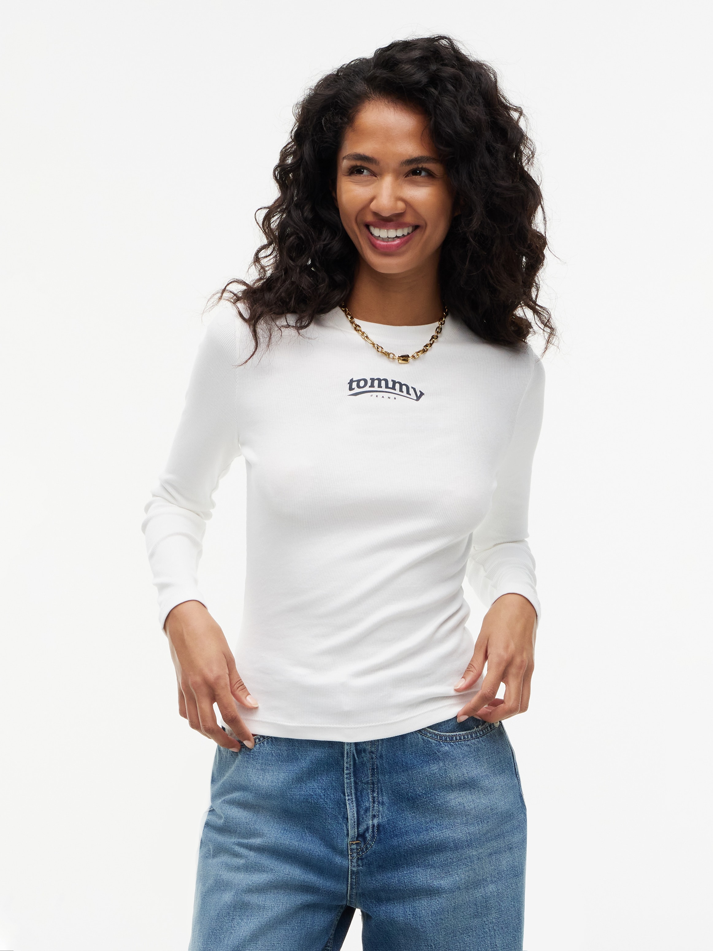 Tommy Jeans Langarmshirt "TJW SLIM ESS LOGO 1 LS TEE" Baumwollmischung, slim fit