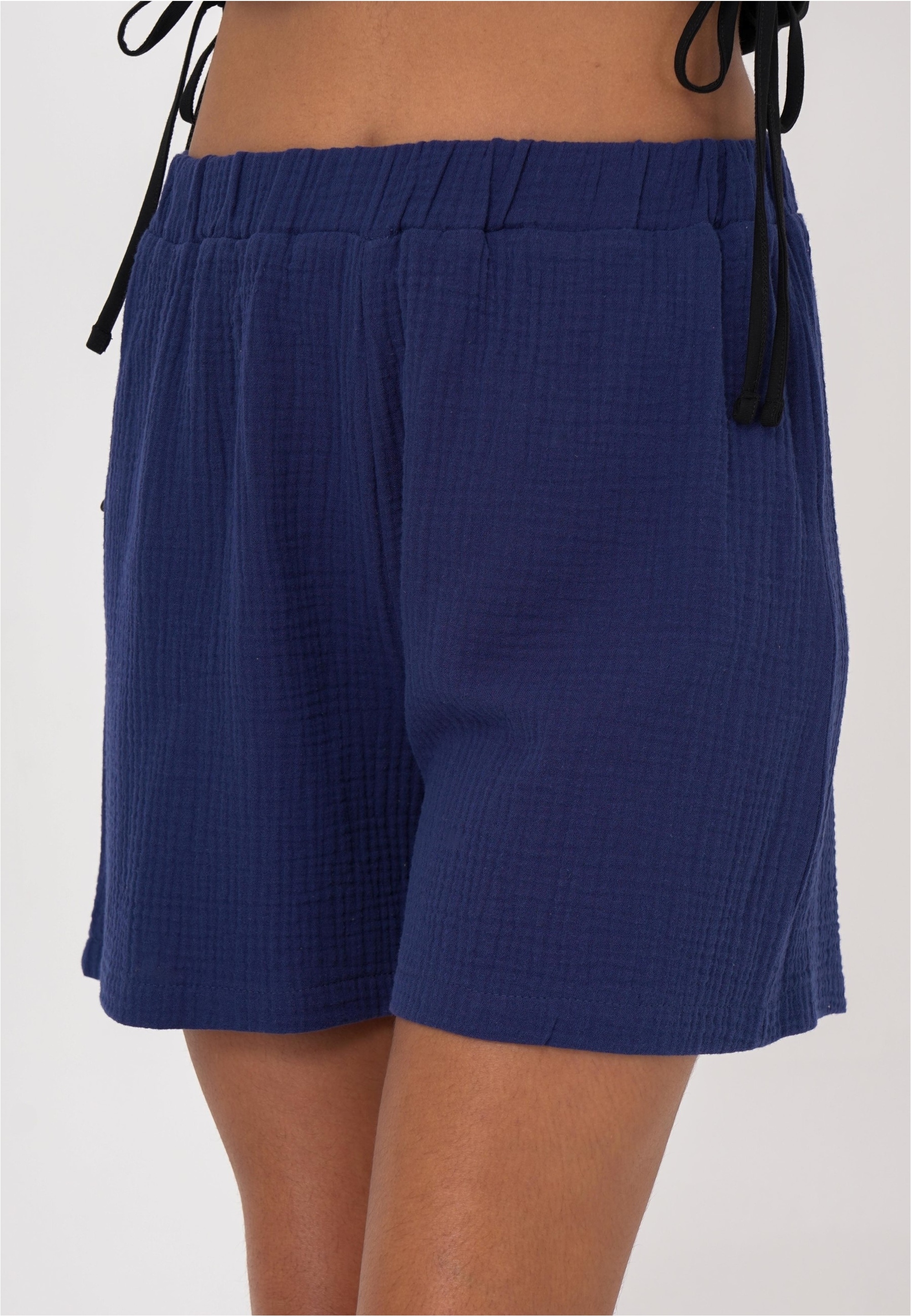 freshlions Shorts »Zara«, im einfarbigen Design