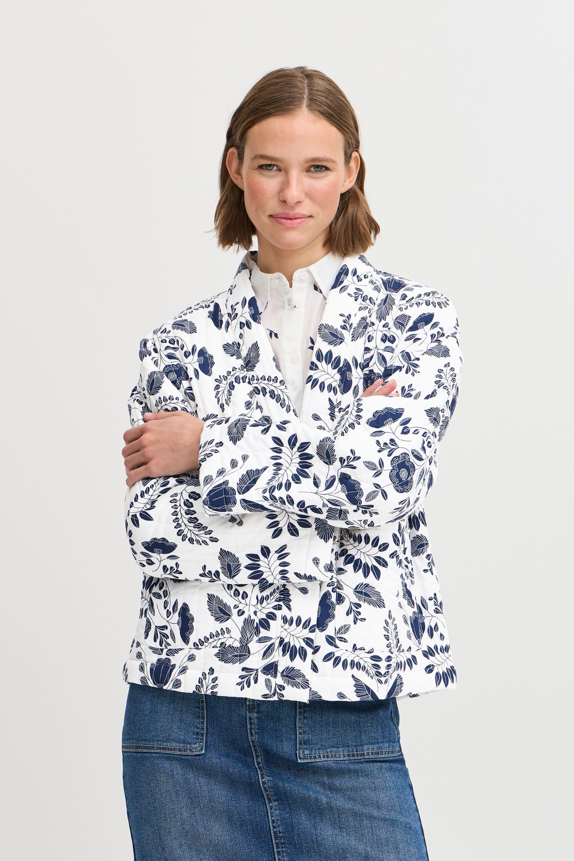 b.young Kurzjacke »Kurzjacke BYDAIMA KIMONO -«, ohne Kapuze
