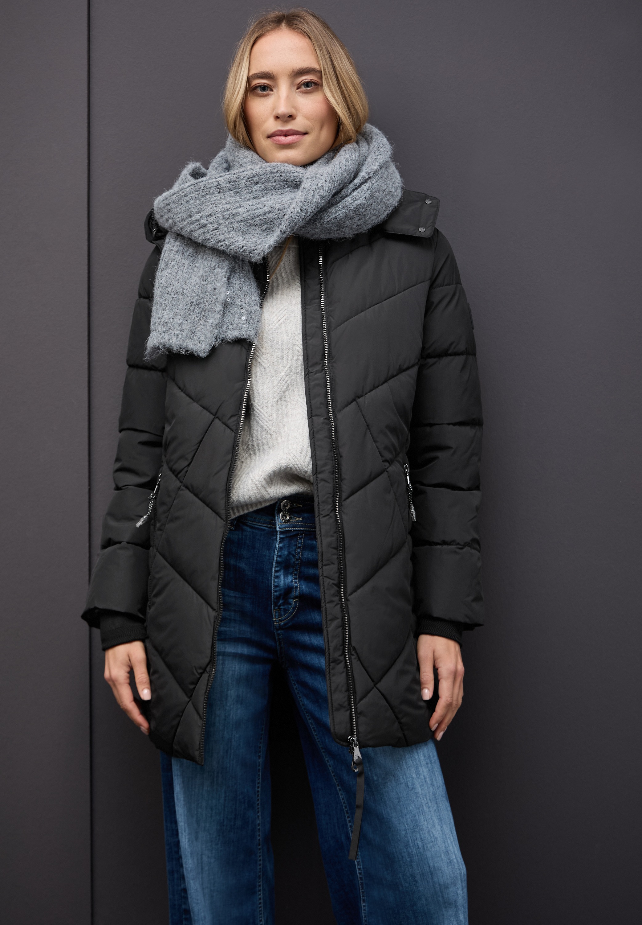 STREET ONE Steppjacke mit Kapuze in Midi-Länge und mit abnehmbarer Kapuze m günstig online kaufen