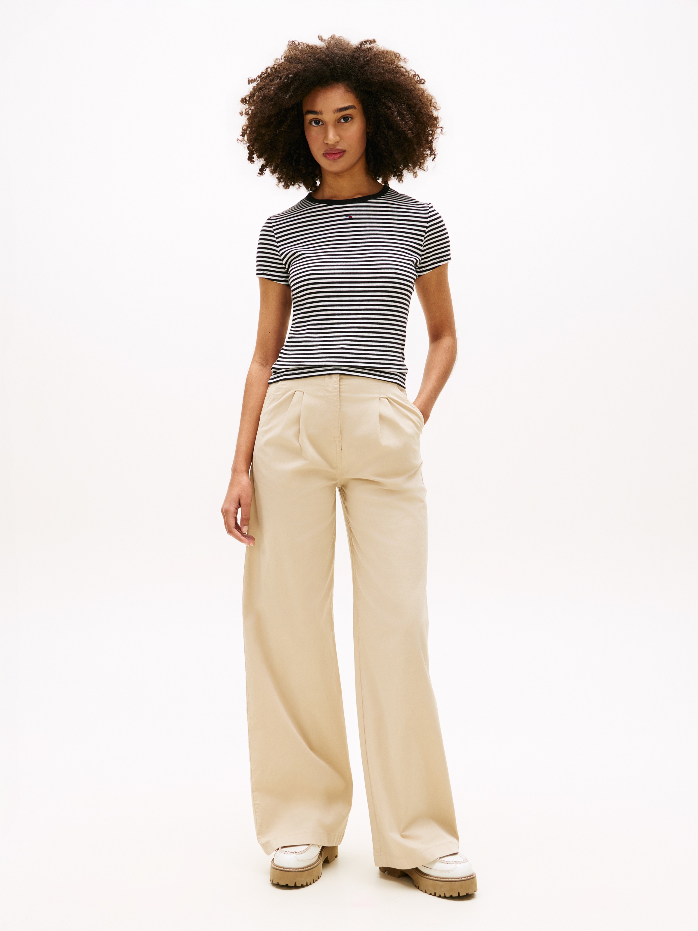 Thumbnail - Tommy Jeans Kurzarmshirt "TJW SLIM ESSENTIAL RIB SS EXT" Baumwollmischung, slim fit, figurbetont, in gerippter Struktur