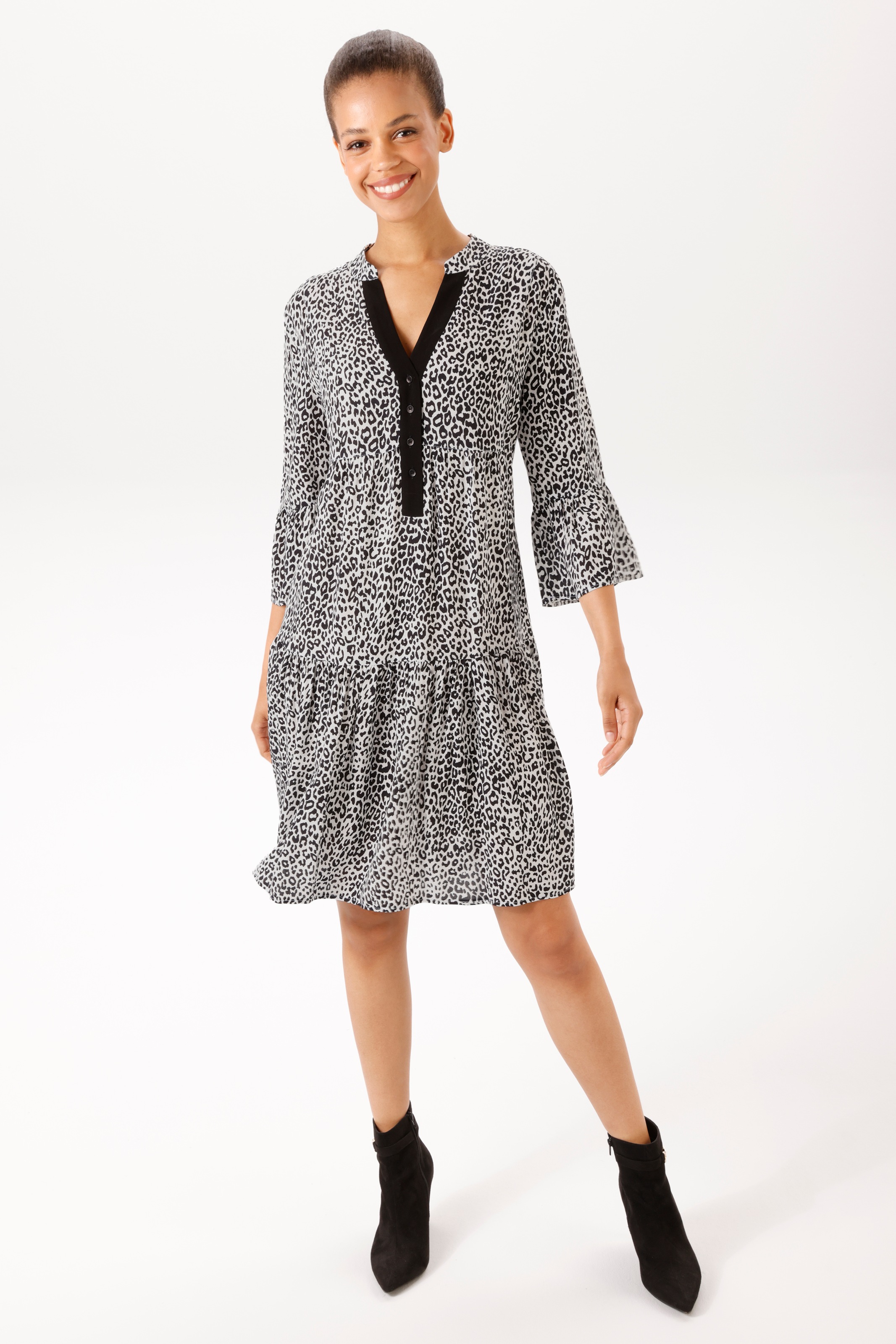 Aniston CASUAL Tunikakleid mit trendigem Leo-Print - NEUE KOLLEKTION