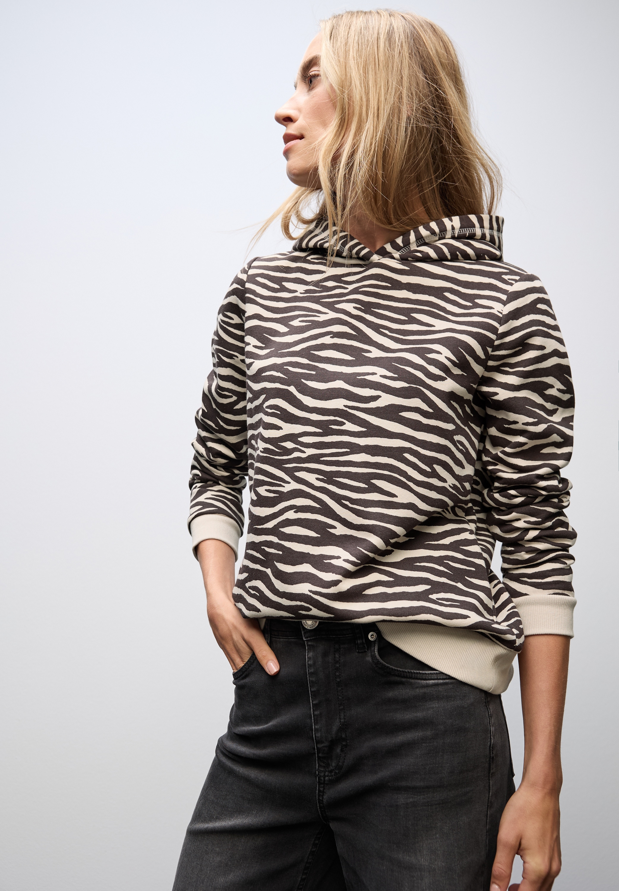 STREET ONE Kapuzensweatshirt, mit Animal-Print günstig online kaufen