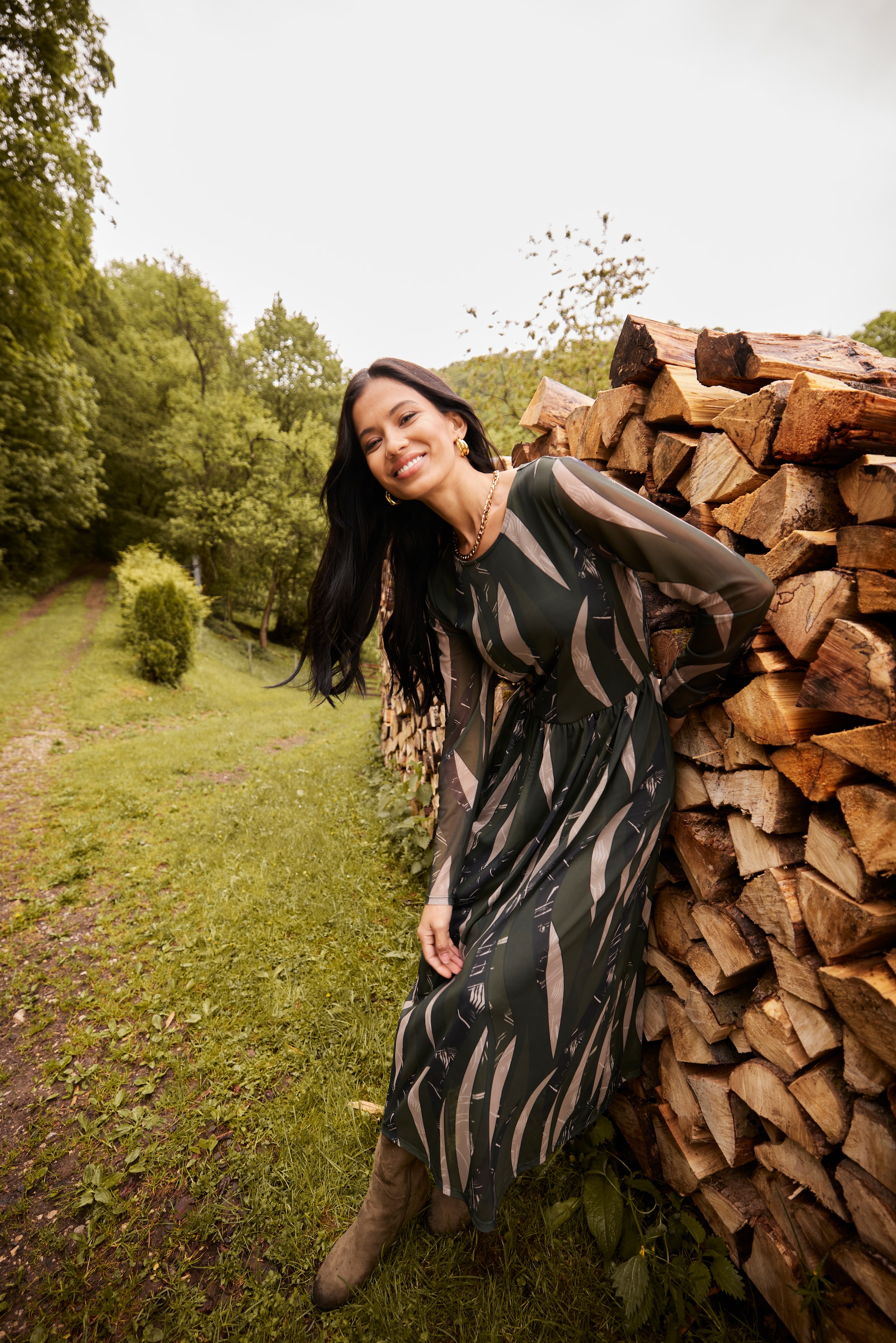 Aniston SELECTED Maxikleid in Mesh-Qualität und harmonischer Musterung - NEUE KOLLEKTION