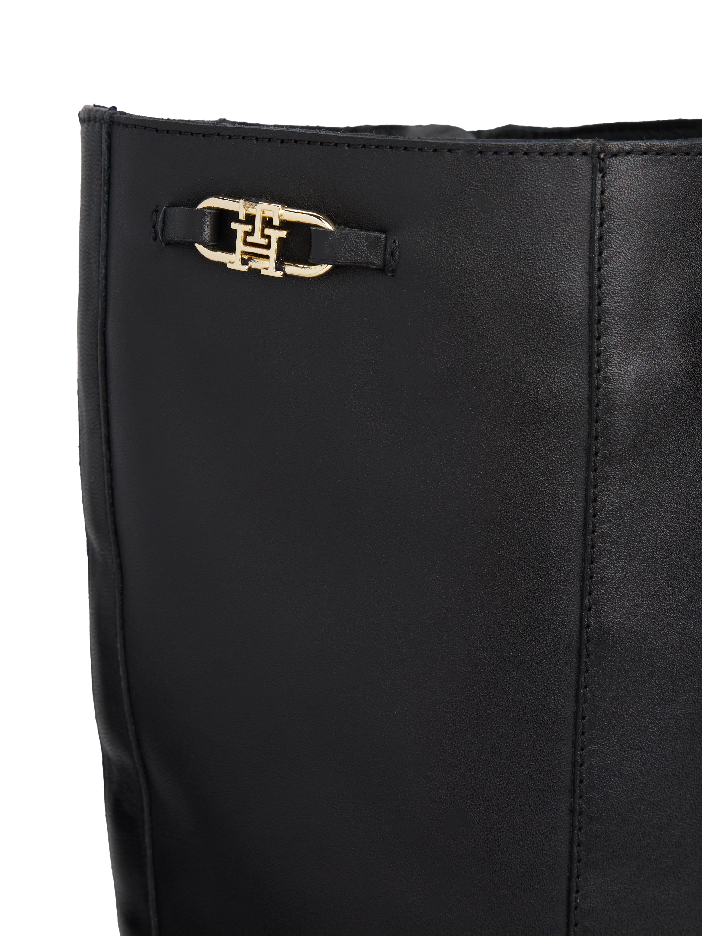 Tommy Hilfiger Stiefel »STACKED HEEL LEATHER LONG BOOT«, Blockabsatz, Langschaftstiefel mit goldfarbenem Logo-Schmuckelement