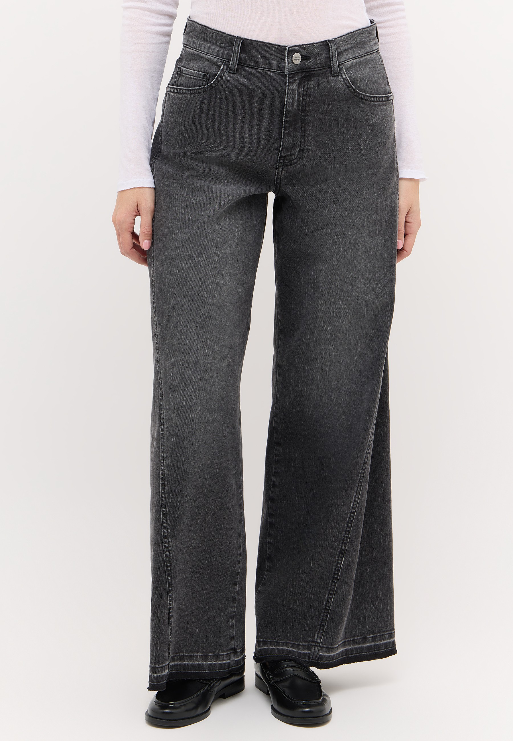ANGELS "LIVA EDGY" mit extraweitem Bein und Teilungsnaht