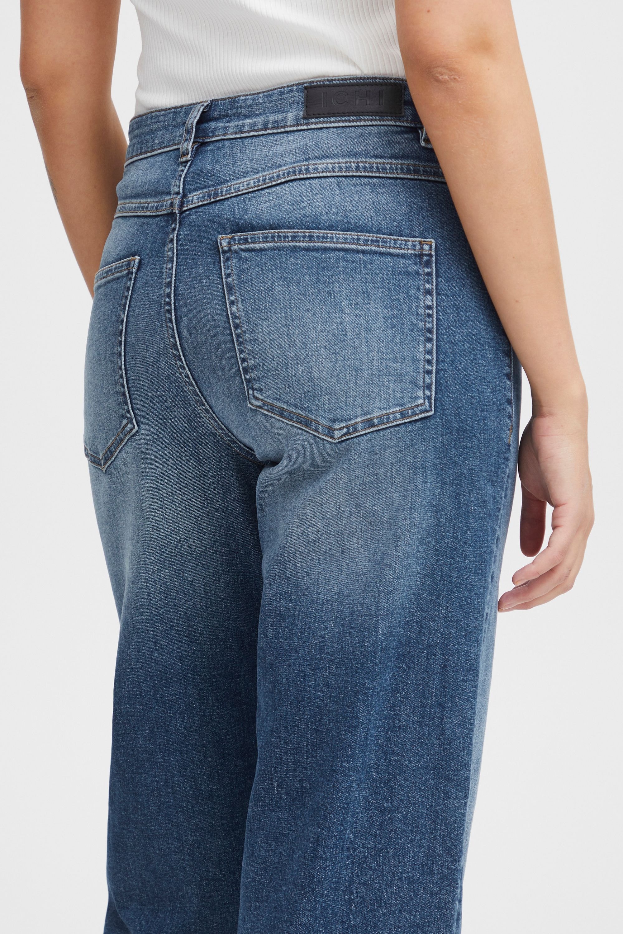 Ichi Bequeme Jeans »Bequeme Jeans IHTWIGGY STRAIGHT«