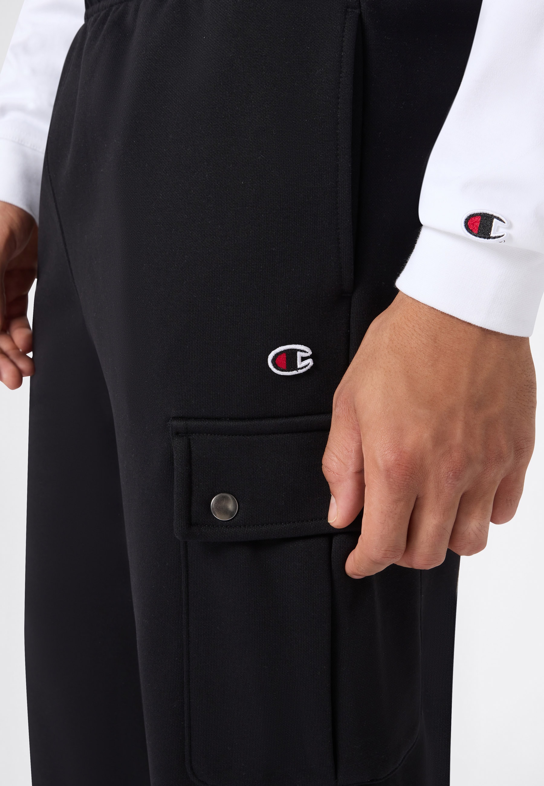 Champion Jogginghose »SPORTWEAR CARGO PANTS Relax Fit«  mit Cargo-Design, lockerer Schnitt, aus Baumwolle und Polyester