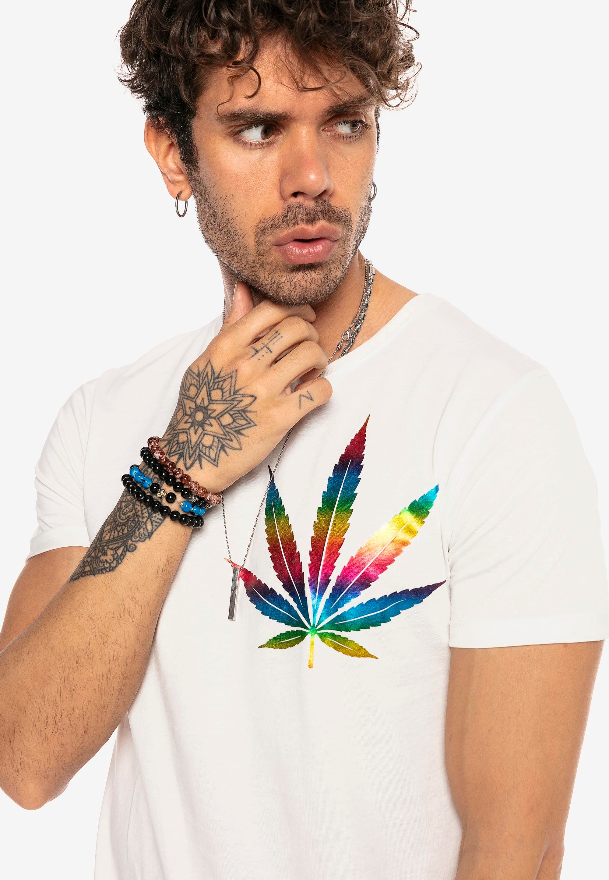 RedBridge T-Shirt »legalize it«, mit Hanfblatt im Regenbogen-Design