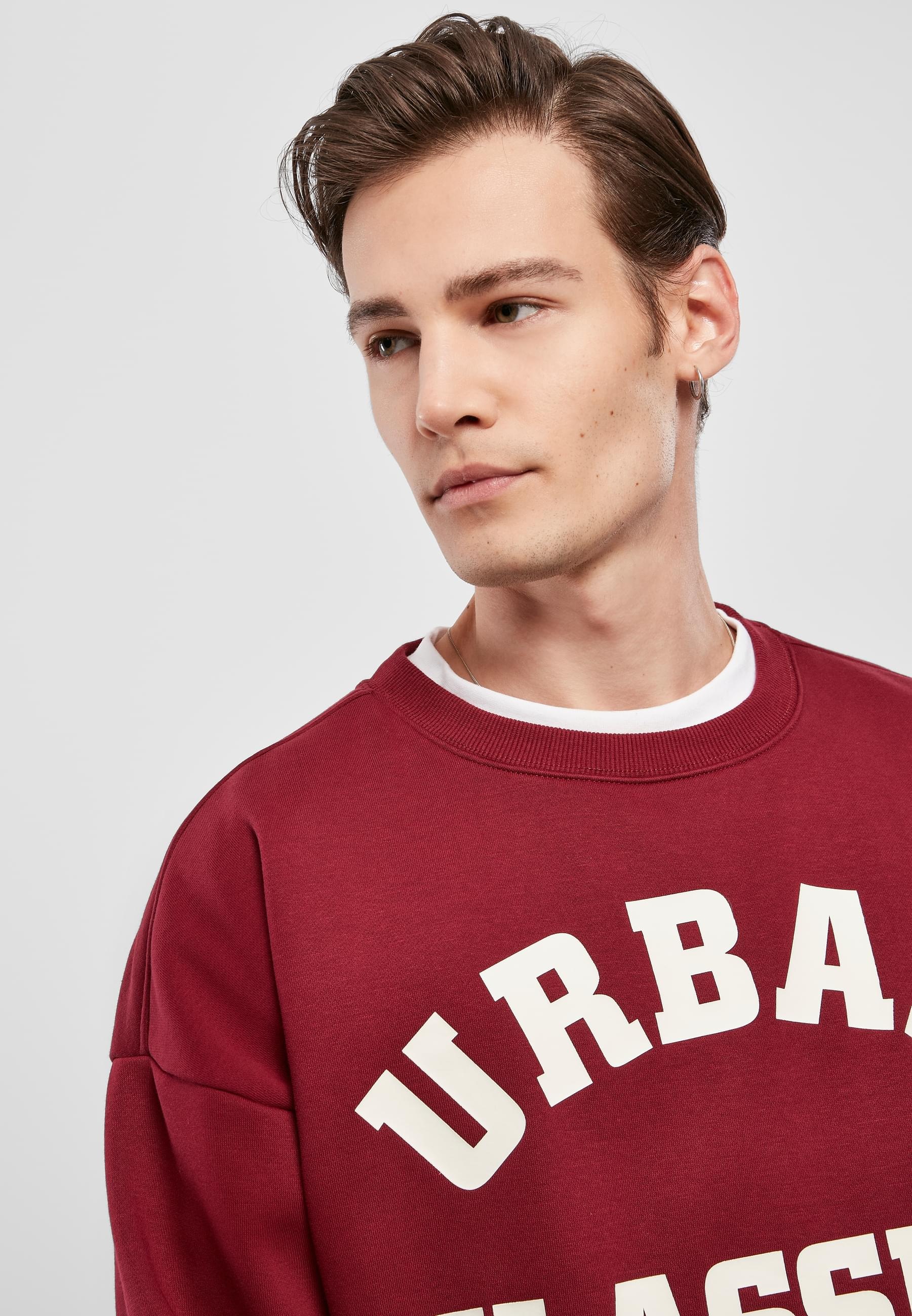 URBAN CLASSICS Rundhalspullover »Urban Classics Herren College Print Crew«, (1 tlg.)