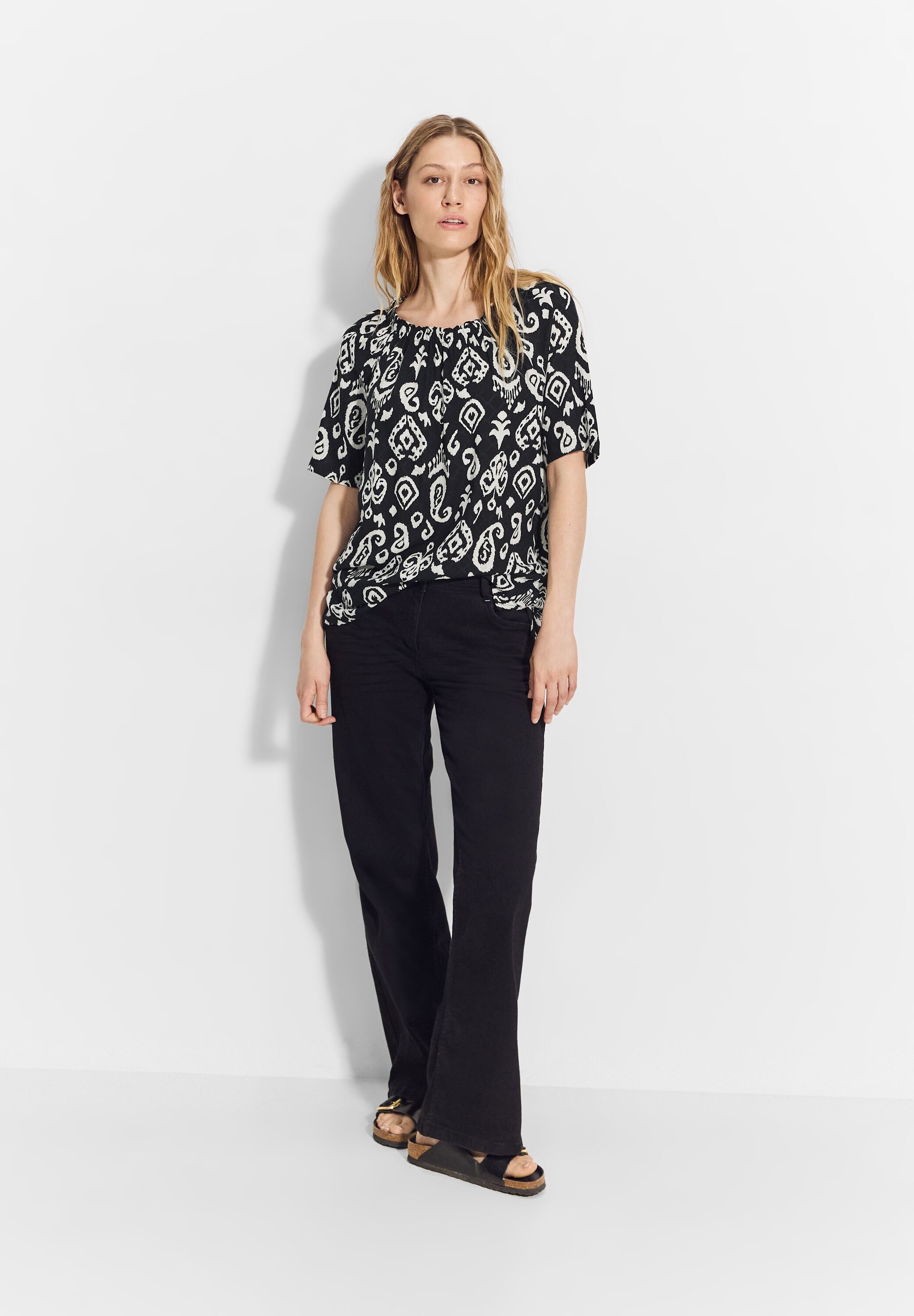 Cecil Carmenbluse, mit Ornament Muster