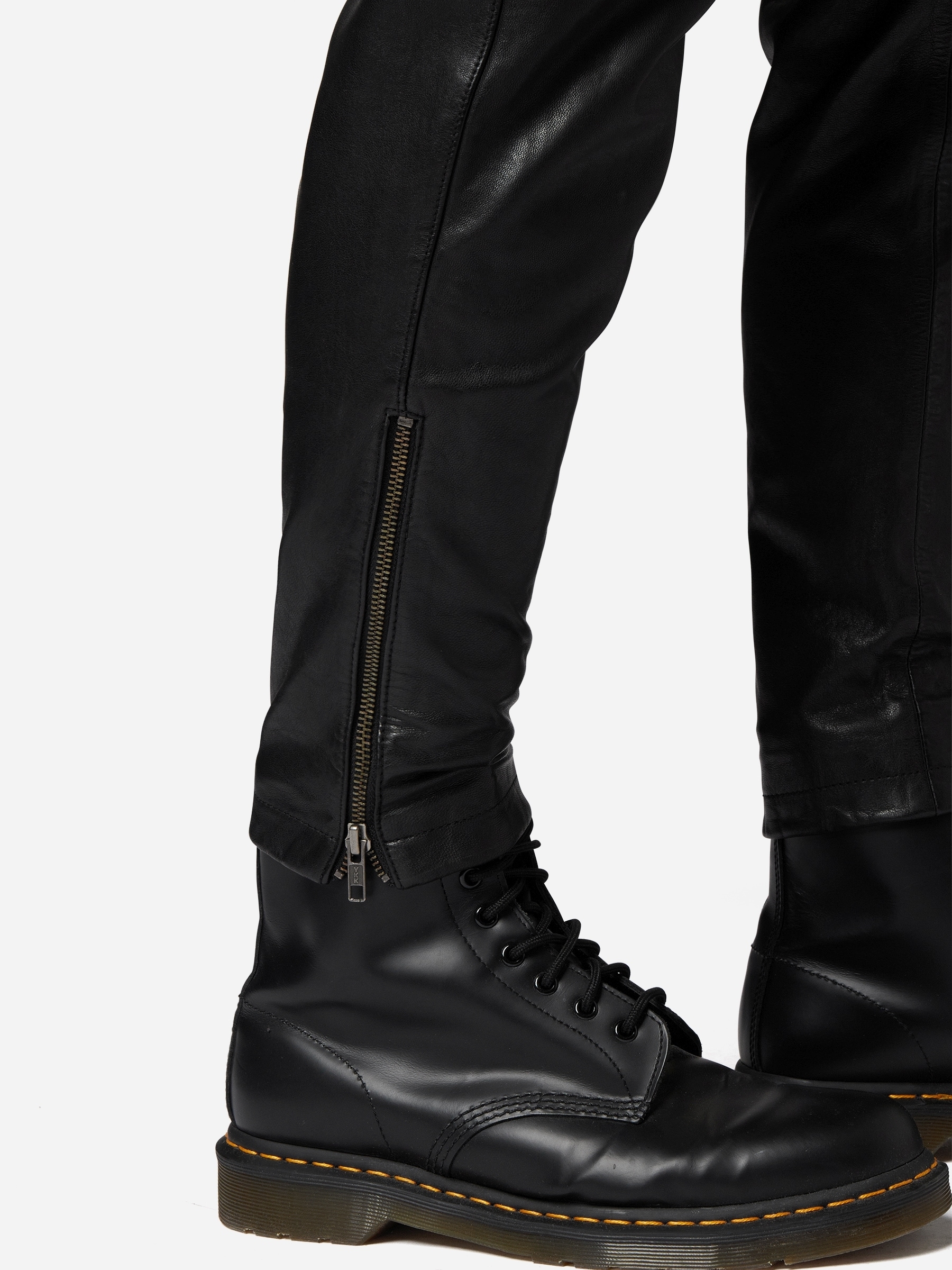 RICANO Jogger Pants »Lederhose Mike«  Handgefertigt aus echtem Leder
