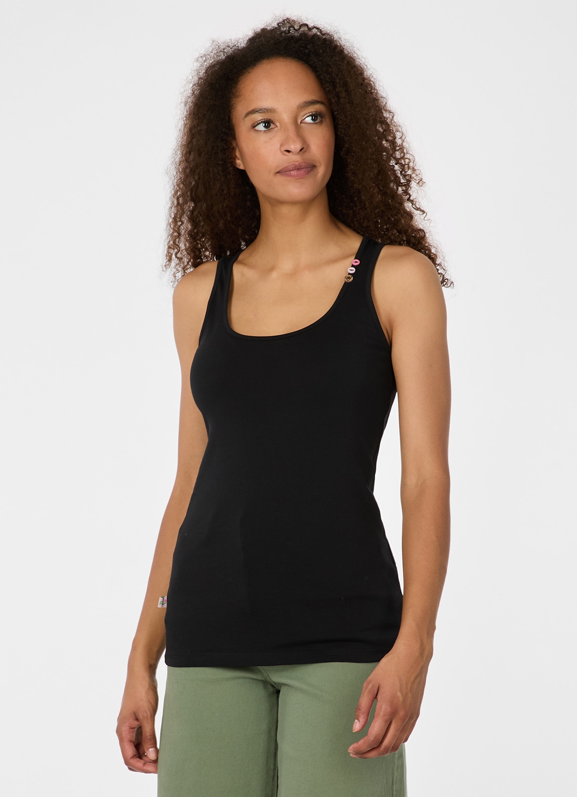 Ragwear Tanktop "FLLOUKIA GOTS" mit markentypischen 3-Knöpfen am Rundhals-Ausschnitt