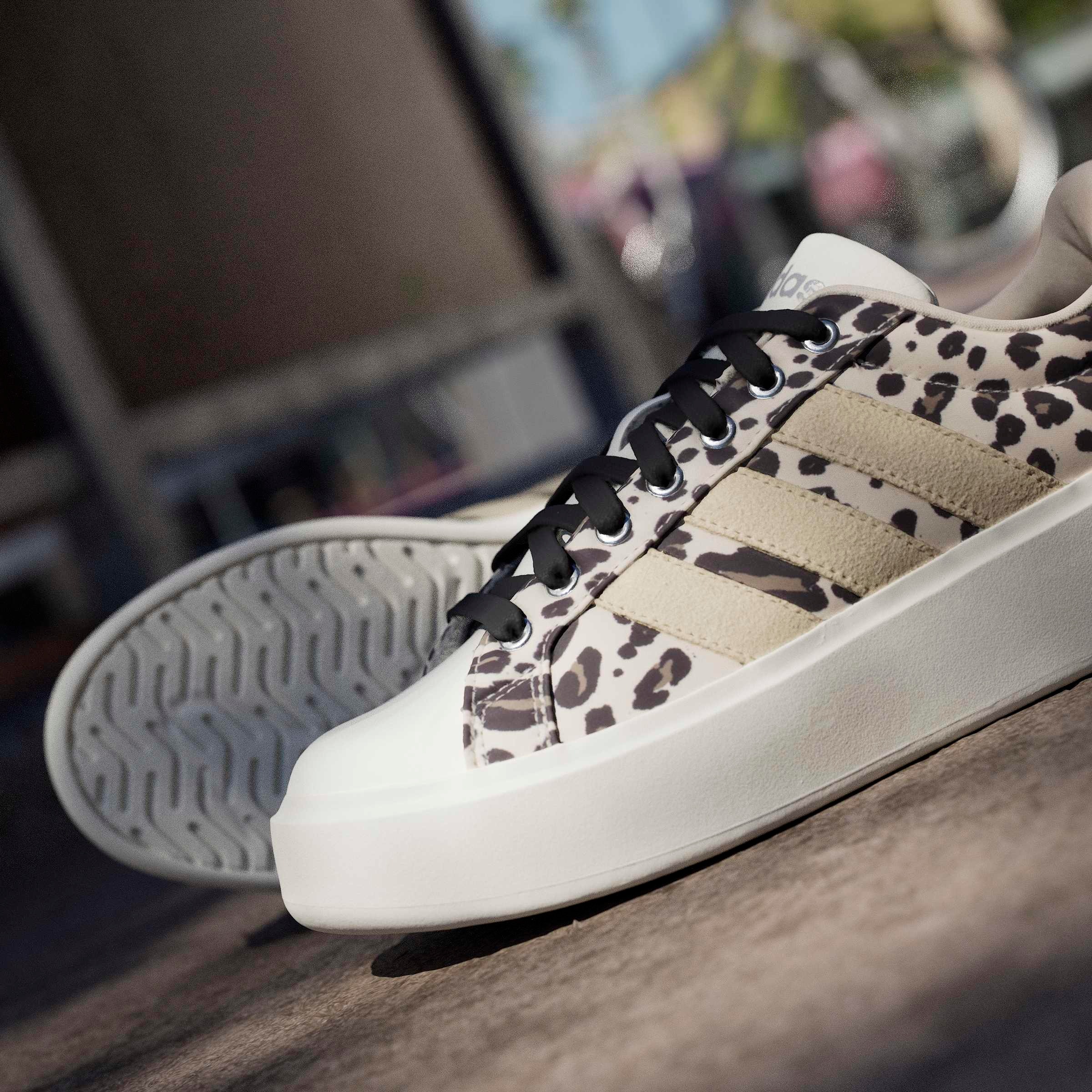 adidas Sportswear Plateausneaker »STREETTALK BOLD«  inspiriert vom Design des adidas Superstar,mit Leo Muster