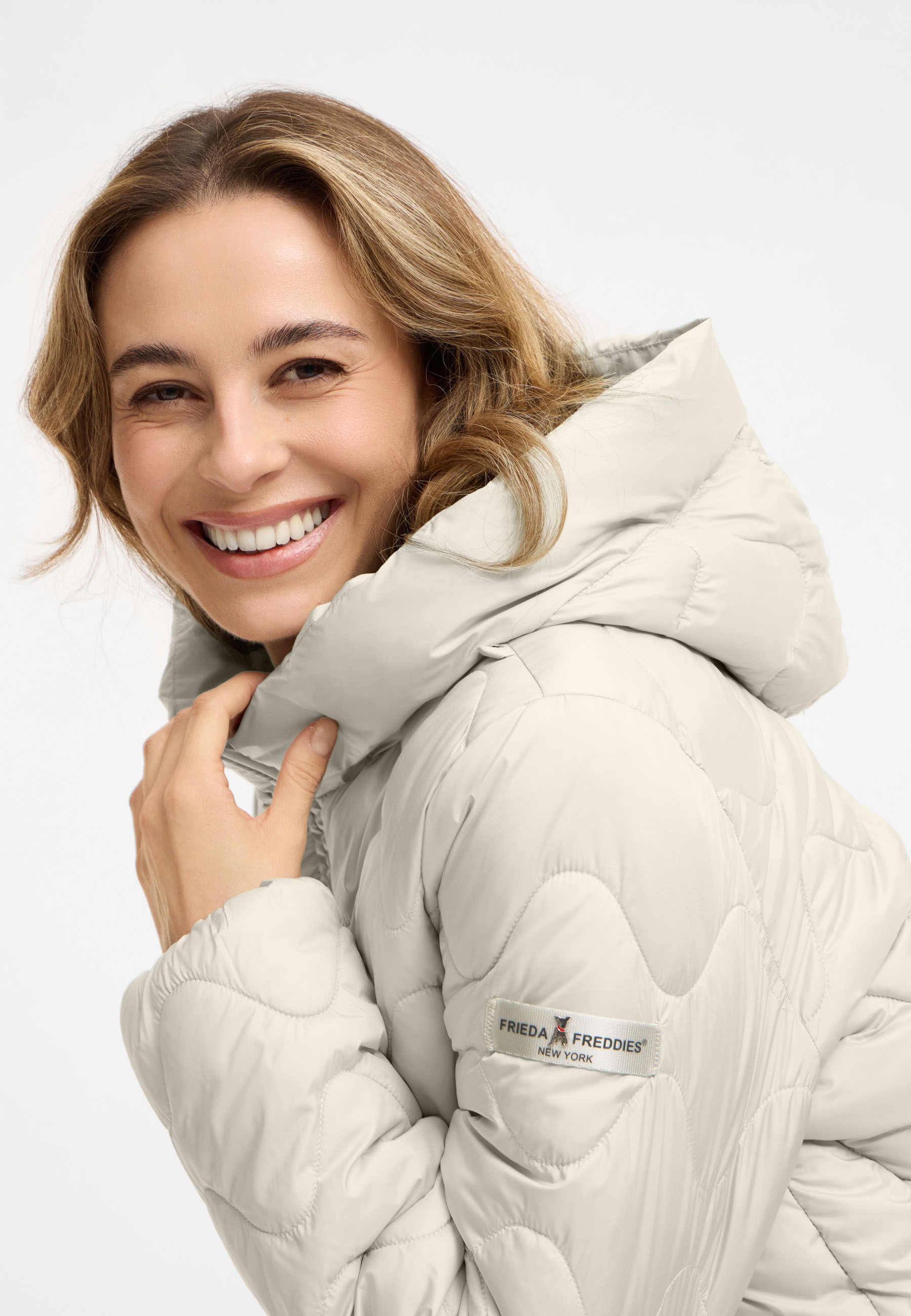 Frieda & Freddies Winterjacke »Frieda & Freddies Steppjacke mit Wellensteppung«