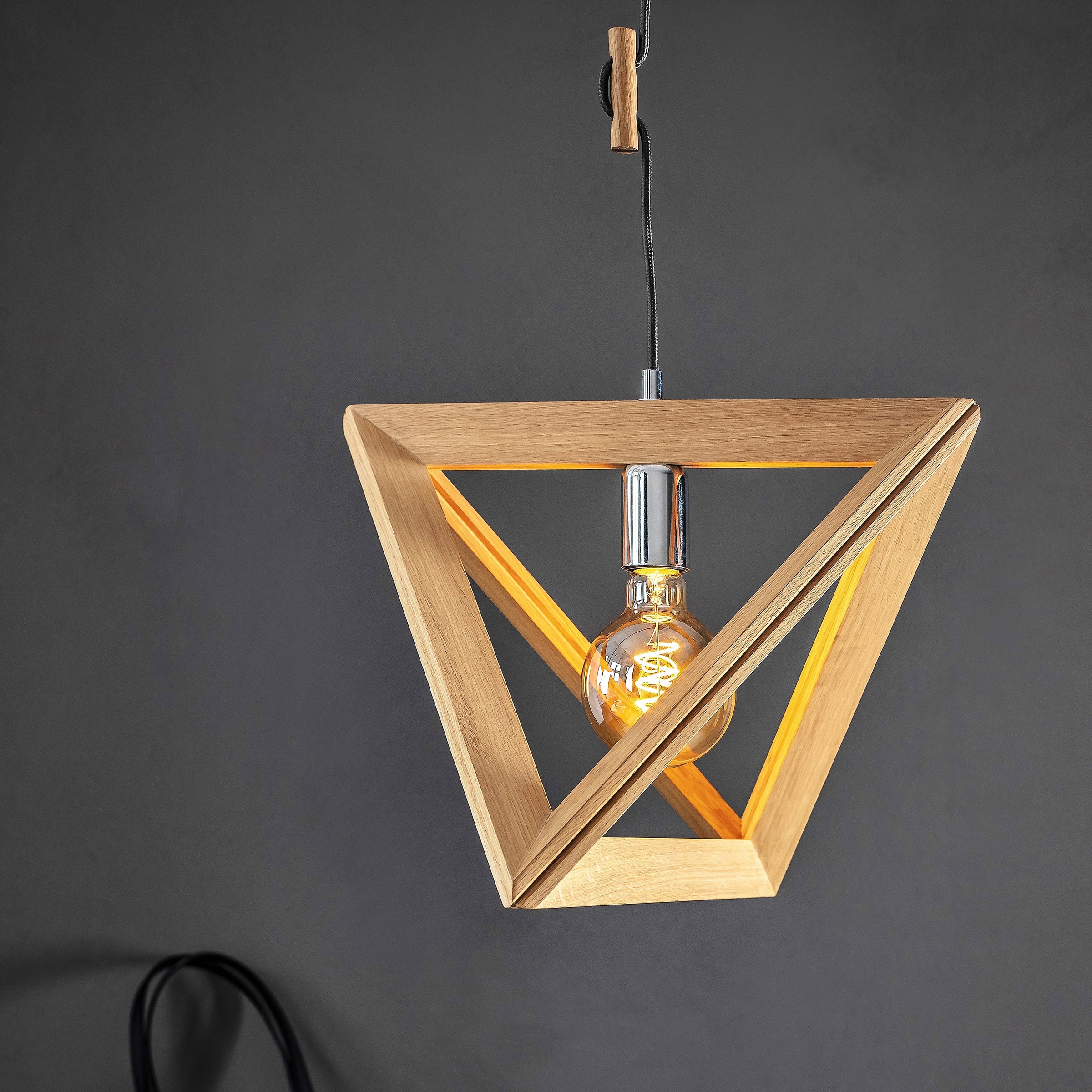 SPOT Light Pendelleuchte »TRIGONON«, 1 flammig, Leuchtmittel E27 | Leuchtmittel wechselbar, Hängeleuchte, Massives Eichenholz, Kabel in Anthrazit, Modernes Design