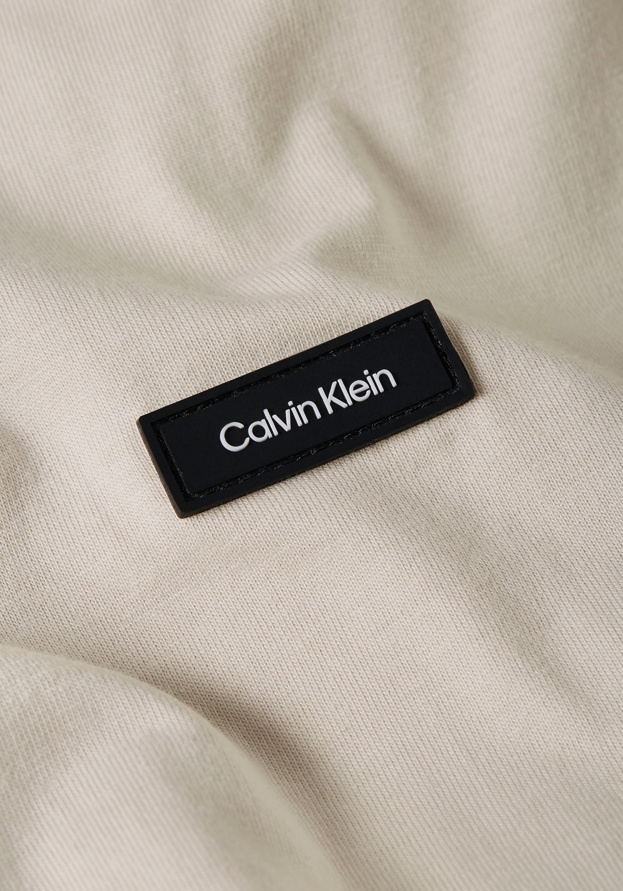 COMFORT mit | ▷ Calvin »COTTON FIT Klein Brust Logo T-Shirt BAUR Calvin bestellen der T-SHIRT«, auf Klein