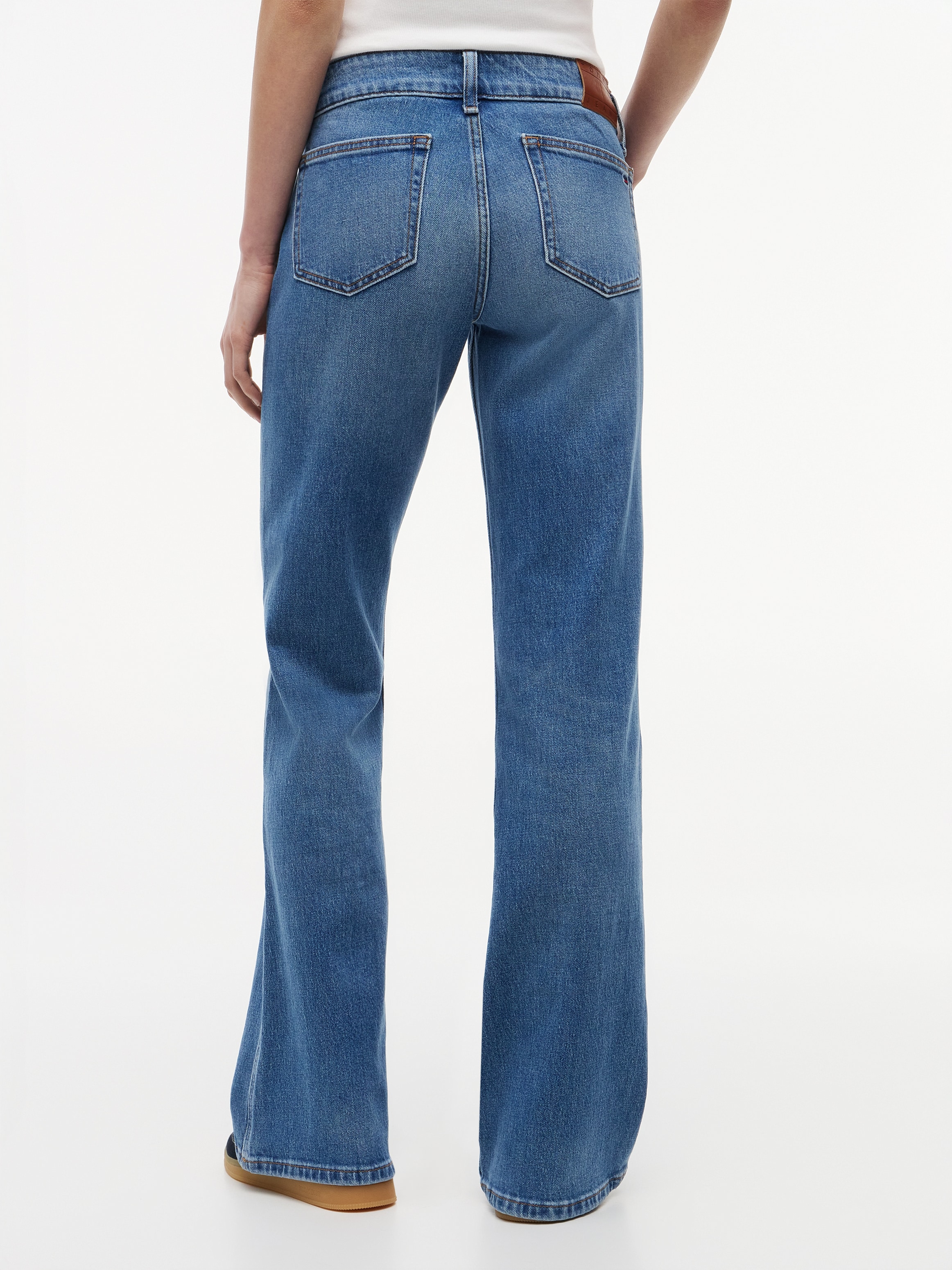 Tommy Jeans Bootcut-Jeans »SIA LOW BOOTCUT BJ0133« Baumwollmischung, low  waist