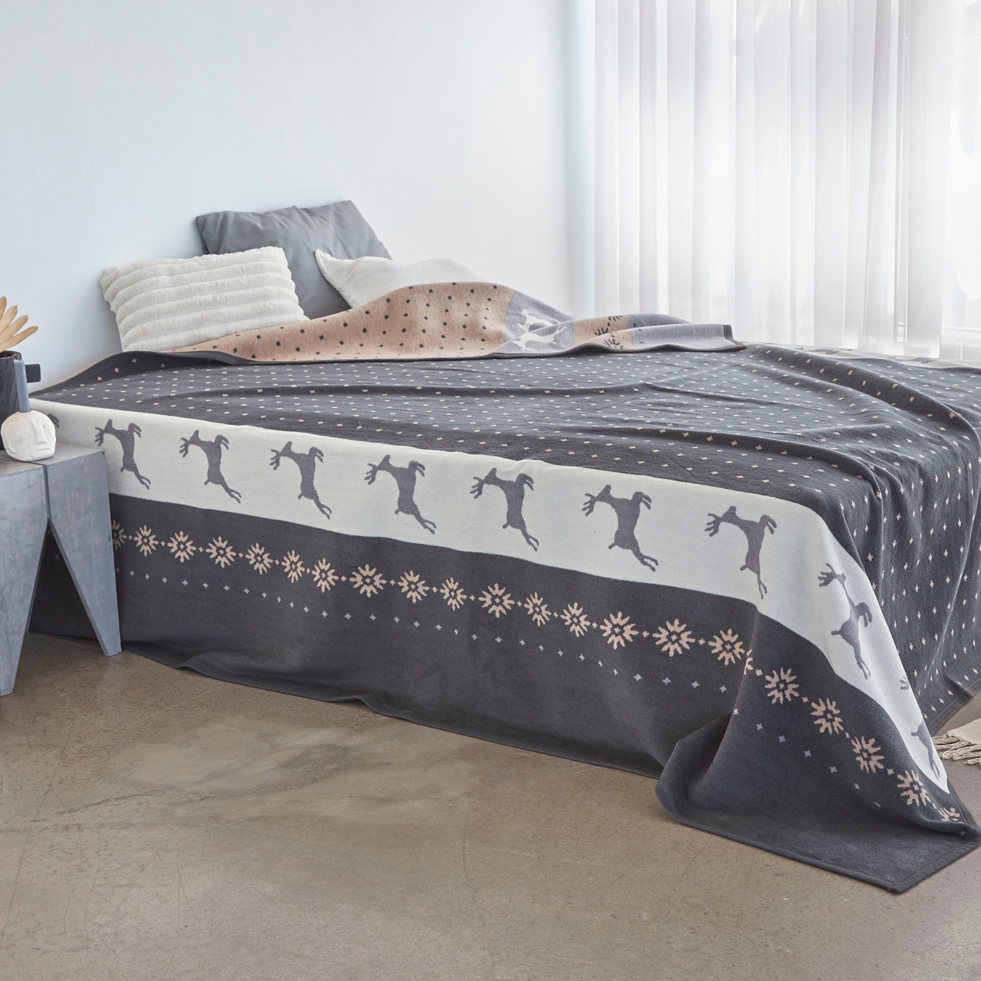 IBENA Bettüberwurf "Jacquard Bettüberwurf Lugano" im winterlichen Design günstig online kaufen