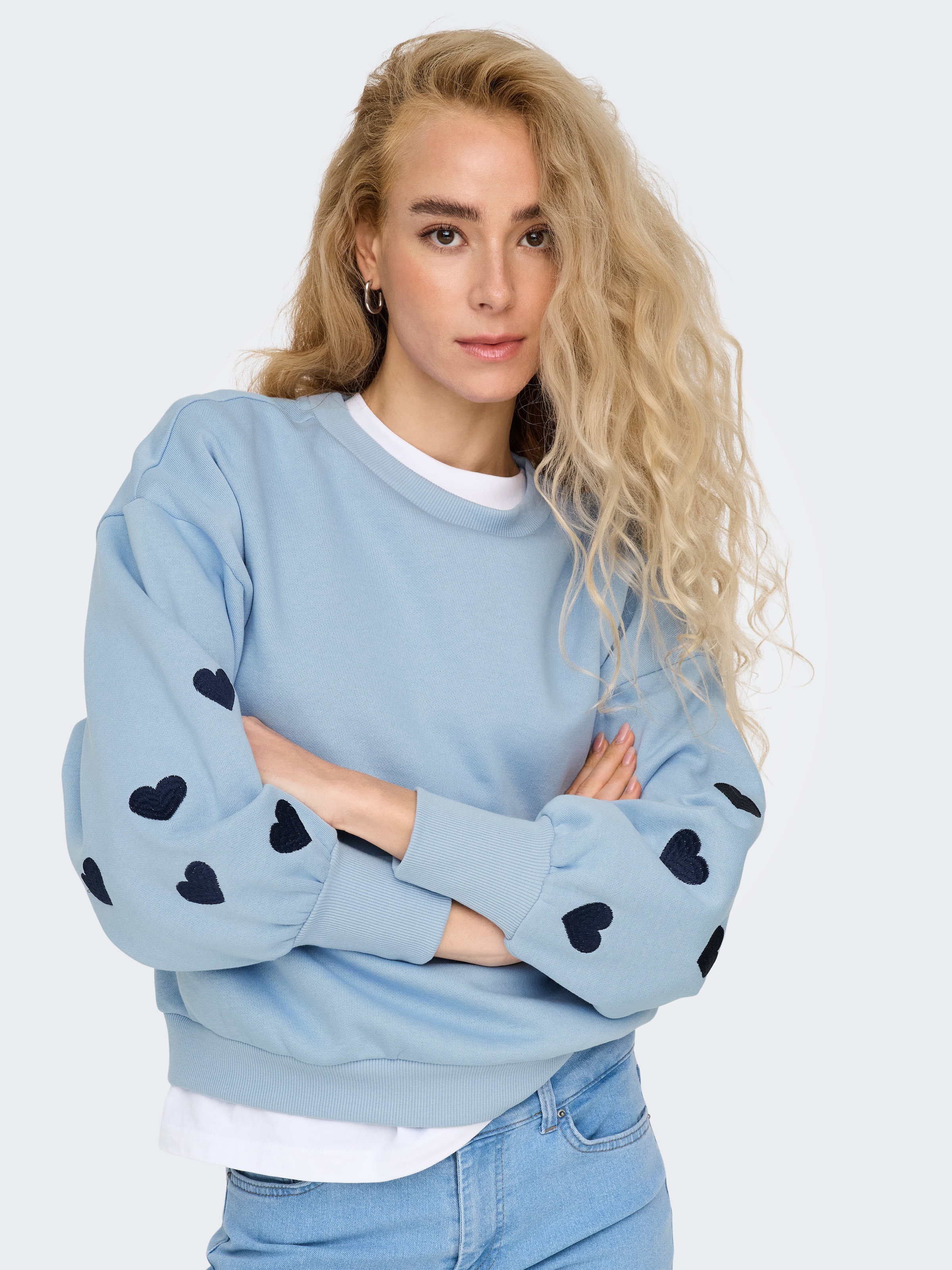 ONLY Sweatshirt »ONLBECCA L/S O-NECK SWT«, mit Stickerei