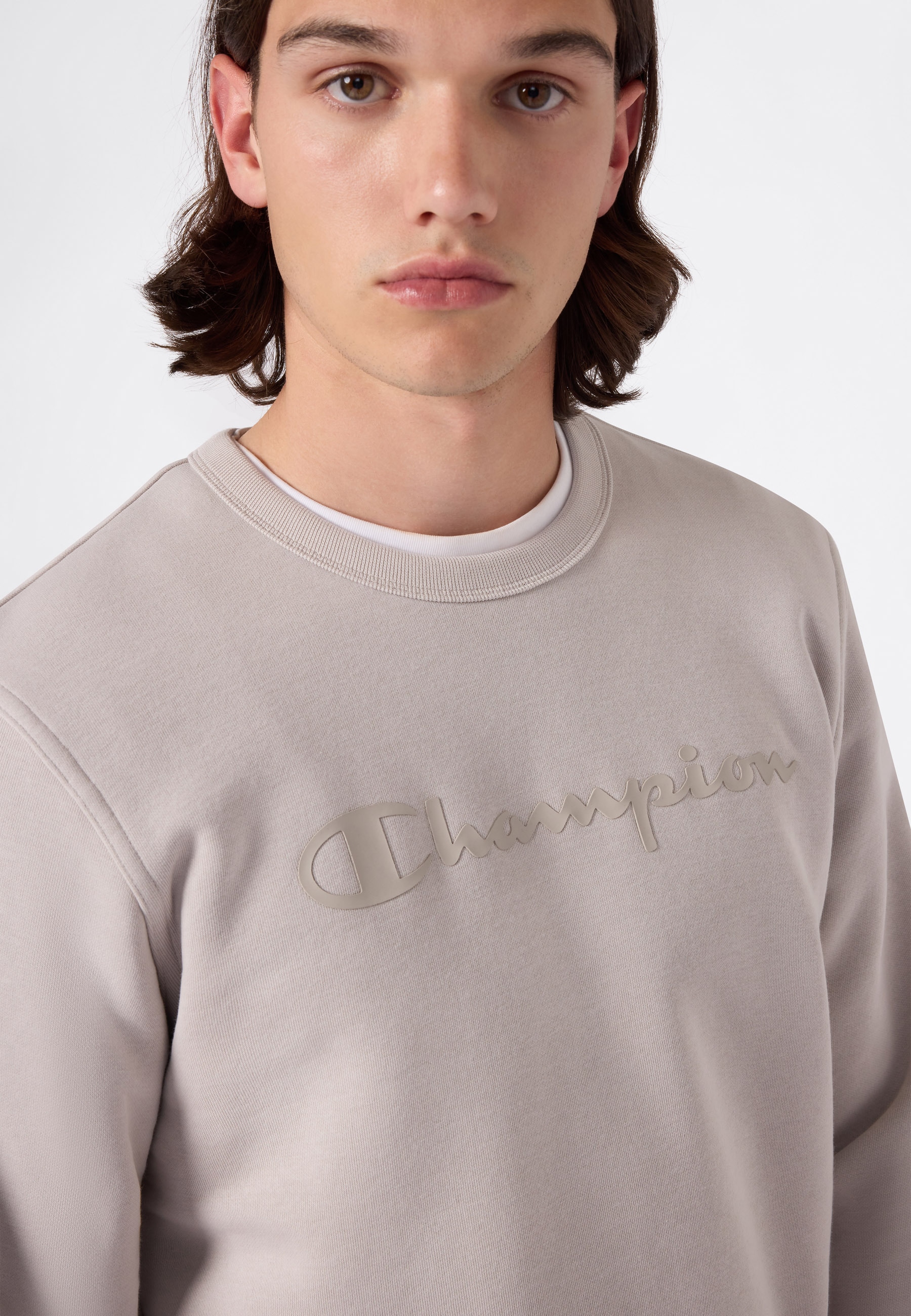 Champion Sweatshirt »SPORTWEAR CREWNECK Standard Fit«, Langarm-Design, aus Baumwolle und Polyester, Standard Fit
