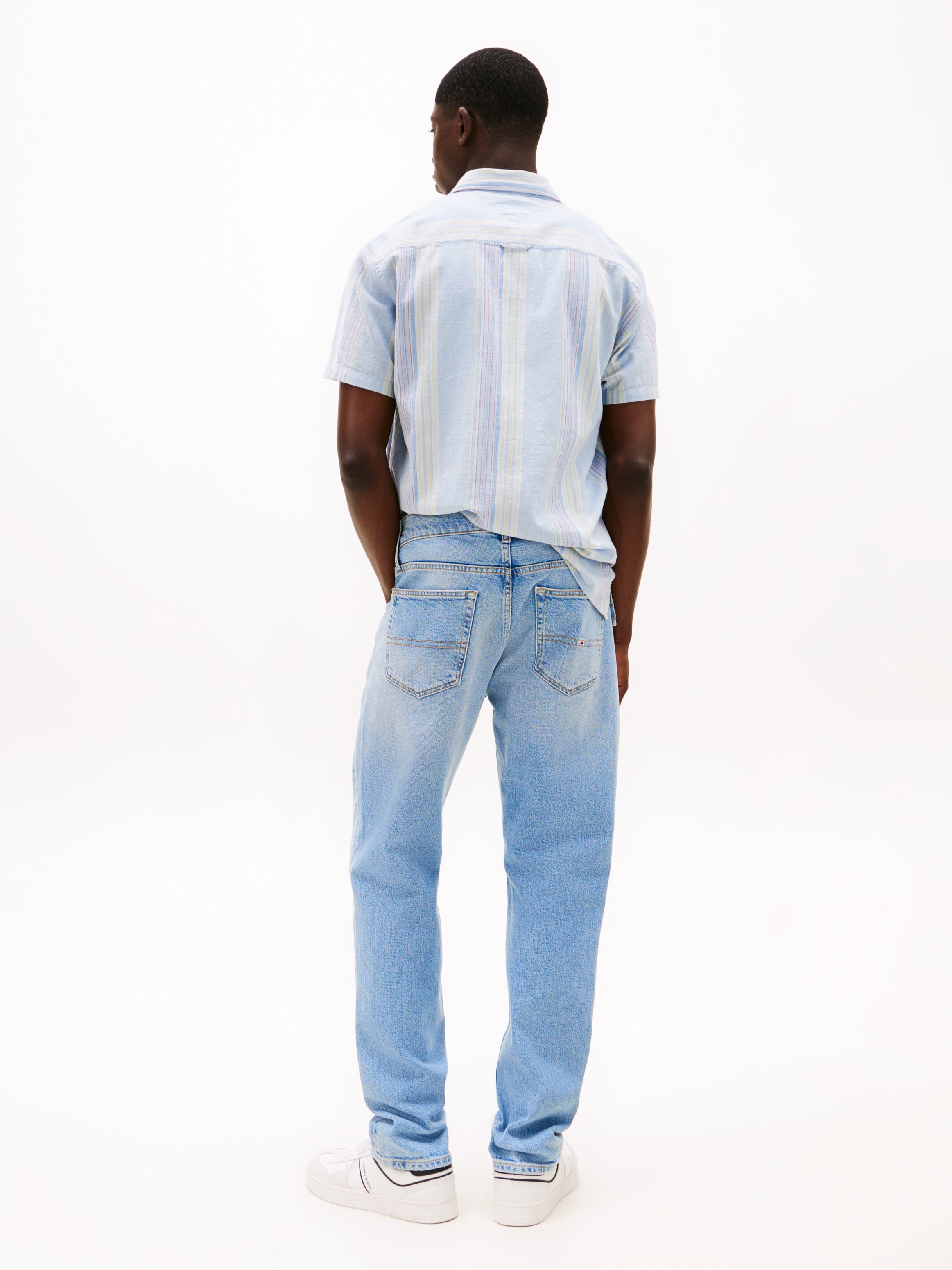 Tommy Jeans Slim-fit-Jeans »RYAN SLIM STRAIGHT«, mit Logoprägung